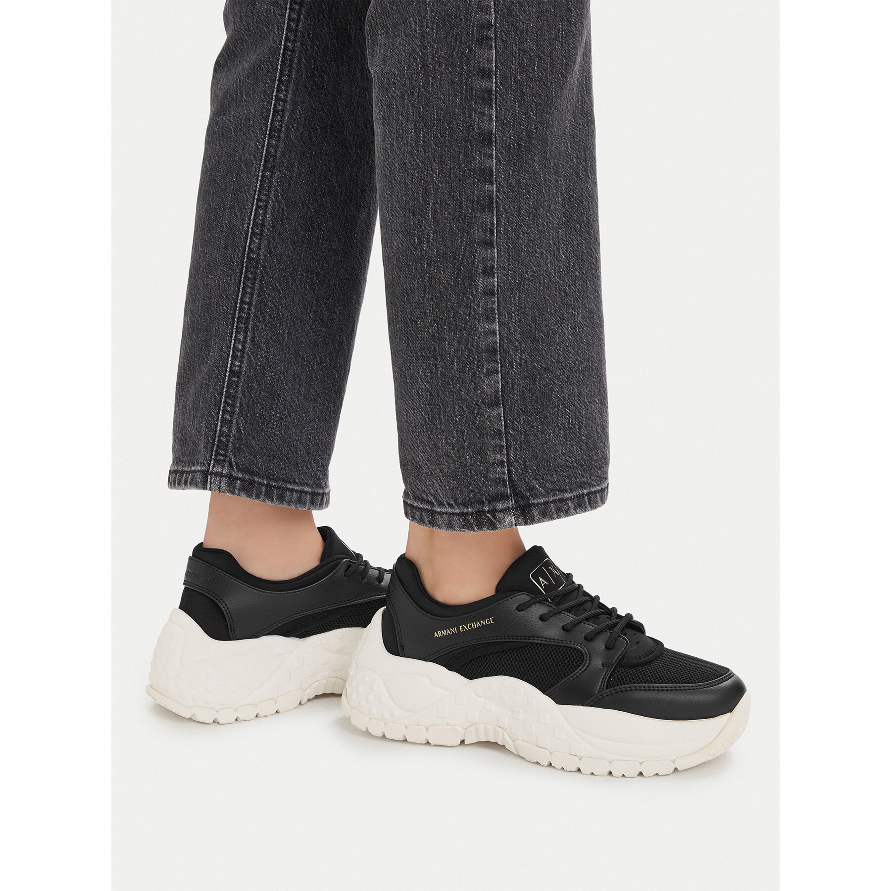 Tenisice Armani Exchange XW002227 AF21430 UC001 Crna