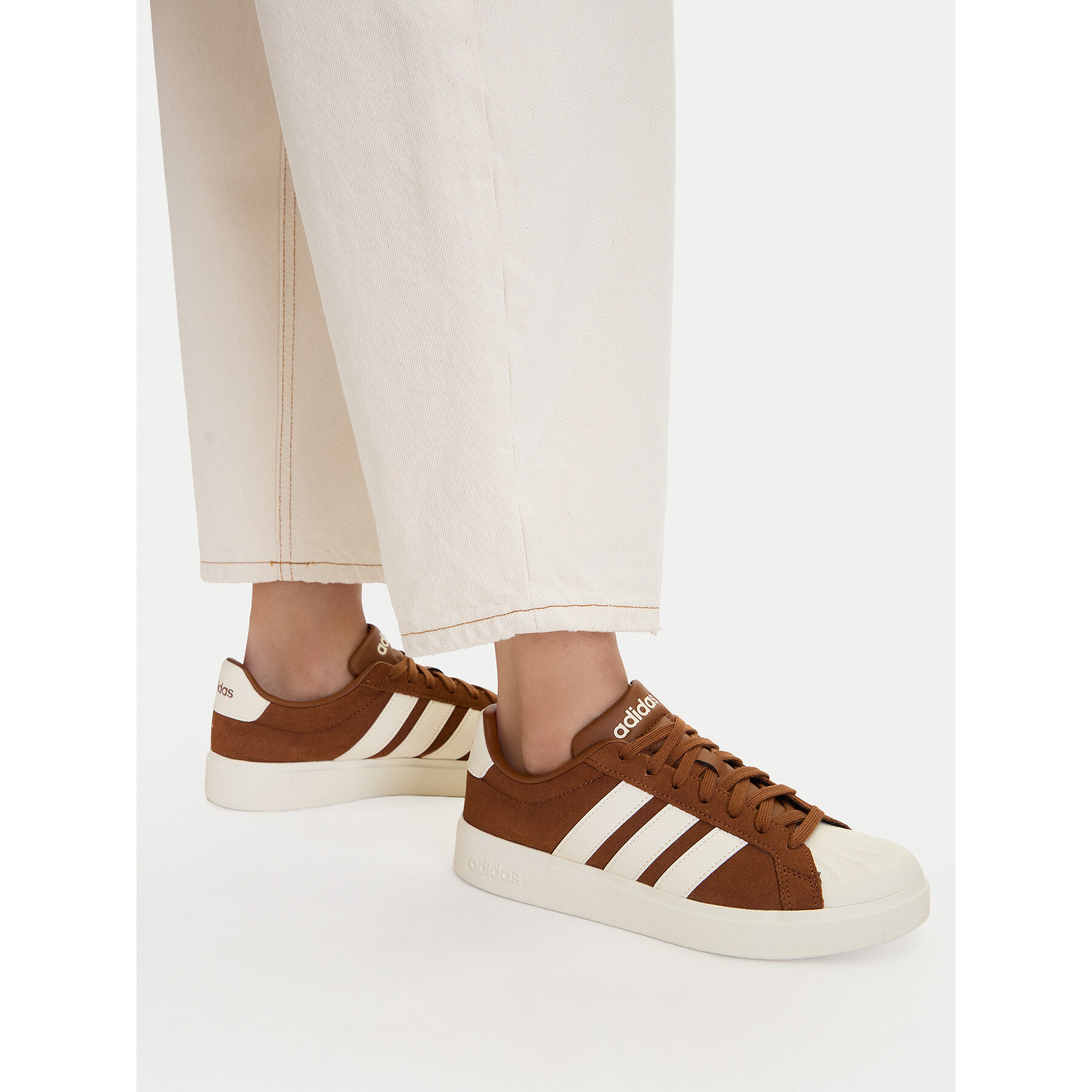 Sneakersy adidas Streetalk KJ4820 Hnedá