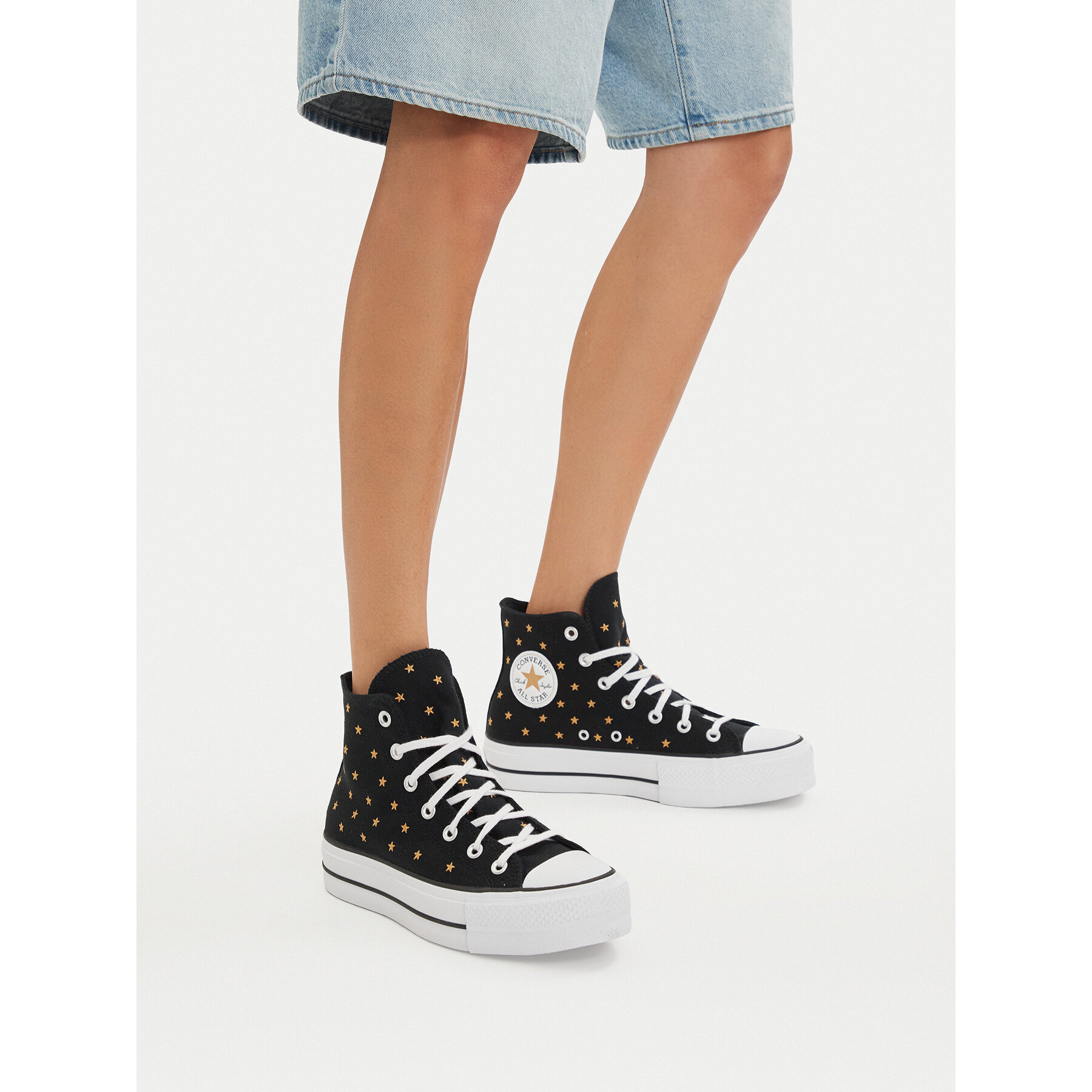 Plátěnky Converse Chuck Taylor All Star Lift Platform Embroidered Stars A16113C Černá