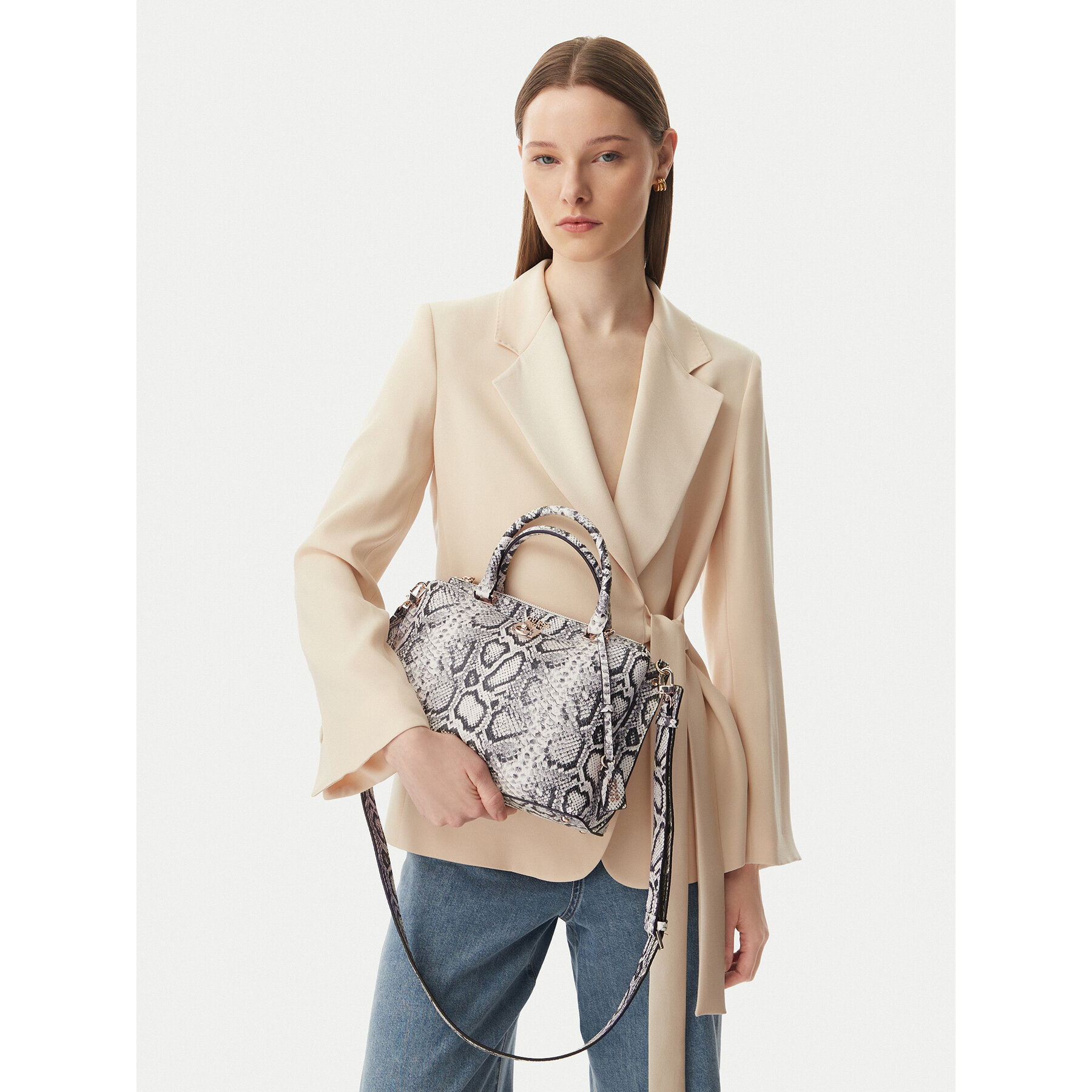 Kabelka Guess Bianca HWKG99 07060 Farebná