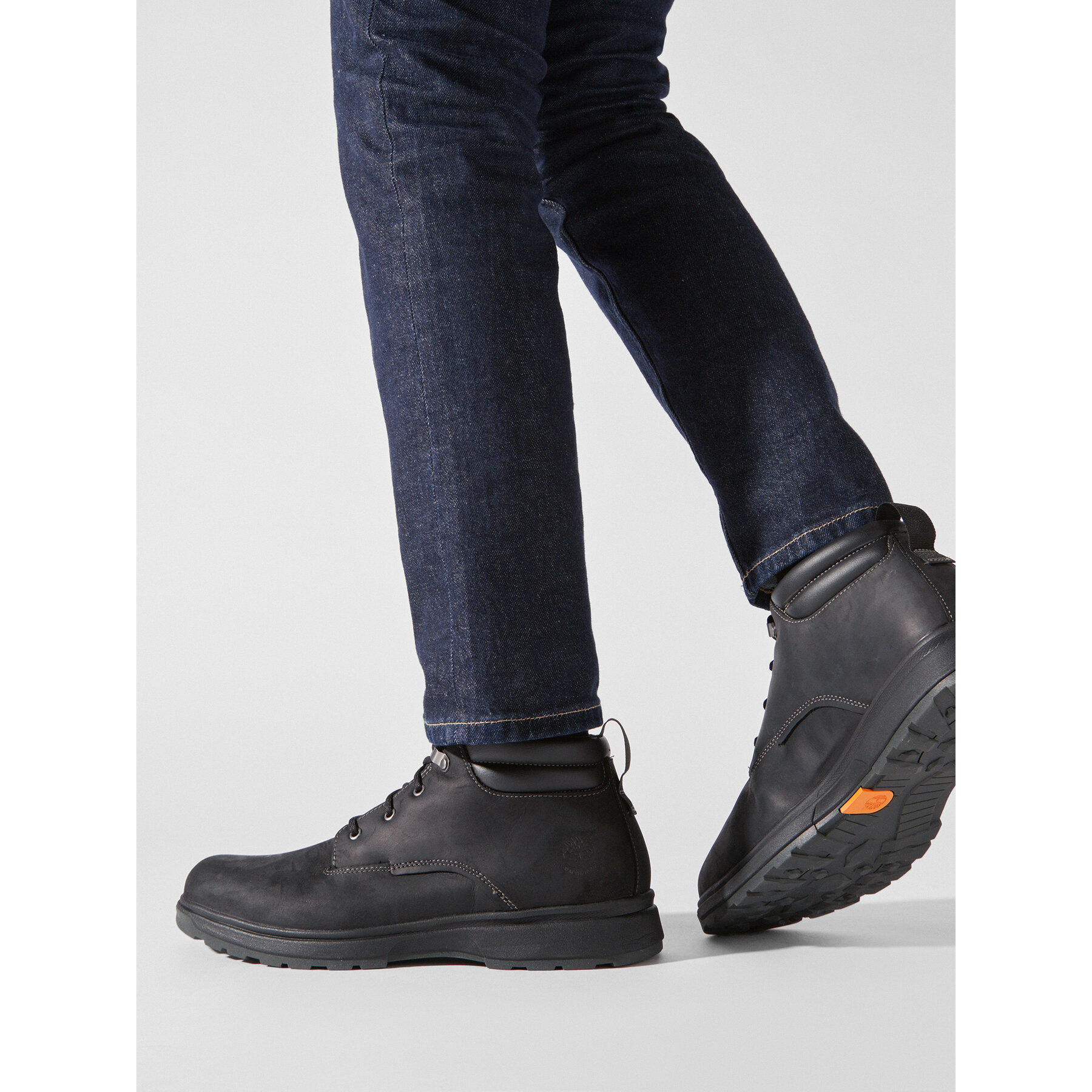 Šnurovacia obuv Timberland Atwells Ave Wp Chukka TB0A43RC0151 Čierna
