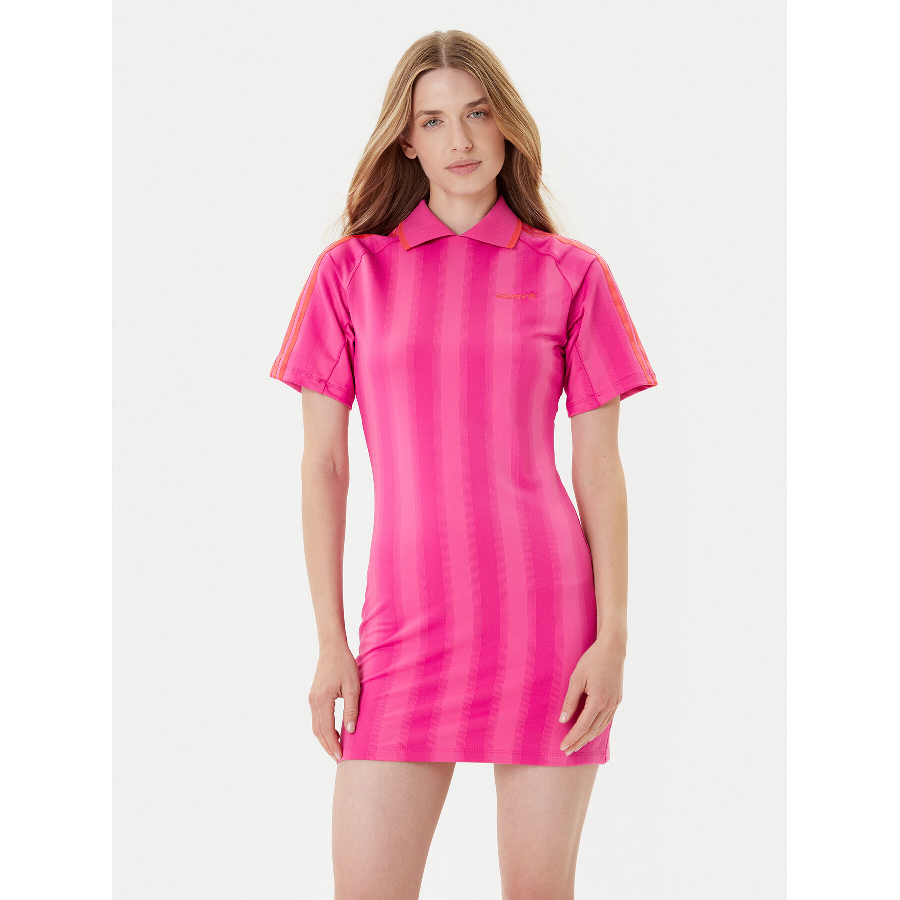 adidas Kleid für den Alltag Football Inspired Graphic JW6013 Rosa Regular Fit