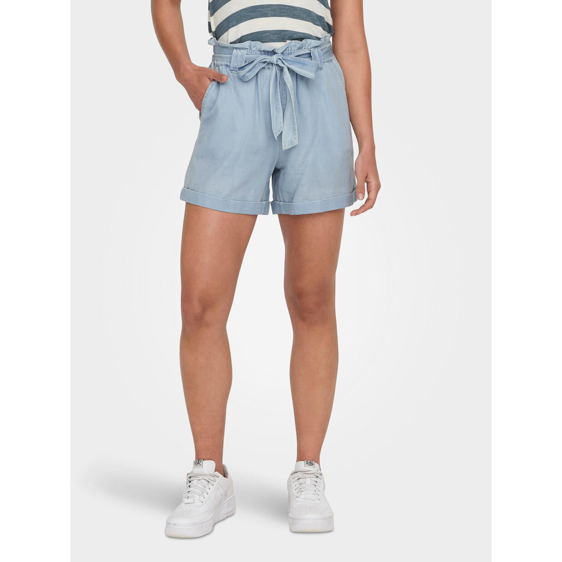 ONLY Stoffshorts Bea 15255715 Himmelblau Regular Fit