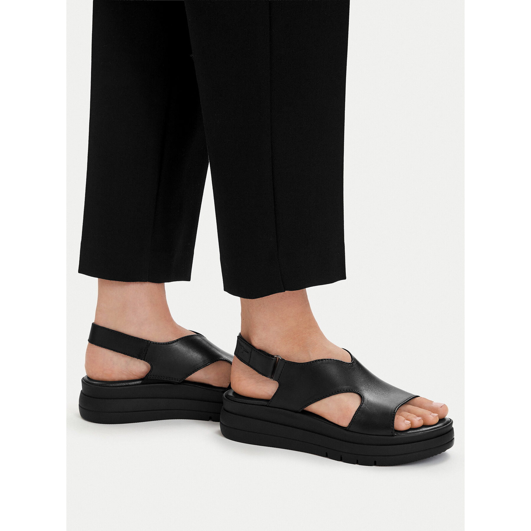 Sandali Tamaris 1-28305-46 Črna