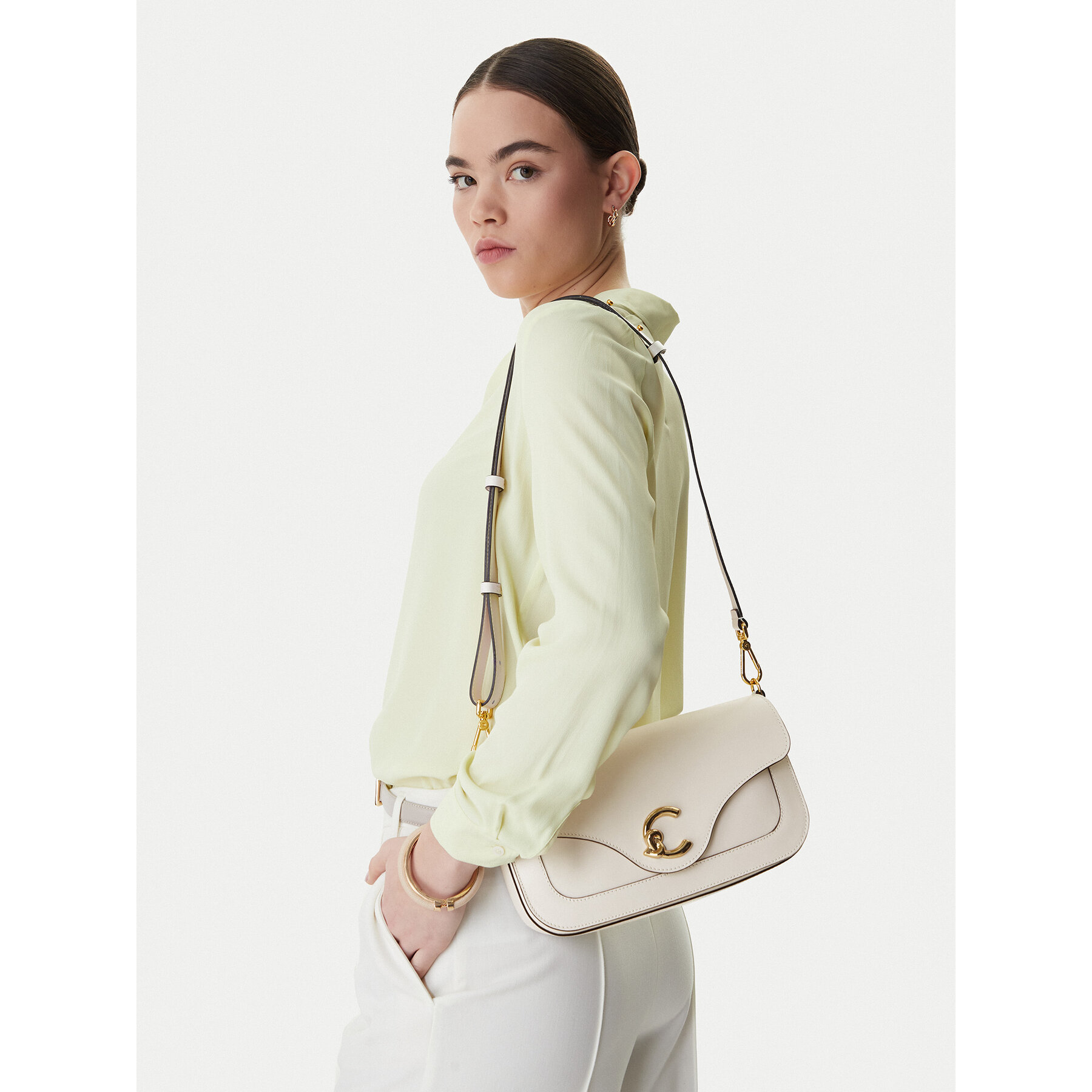 Τσάντα Coccinelle SSK Coccinelle C-Me Calf E1 SSK 12 03 01 Εκρού