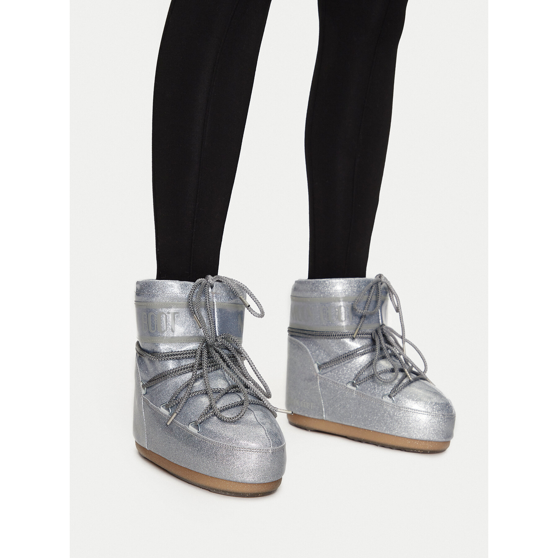 Snehule Moon Boot Icon Low Glitter 80D1409440 Strieborná