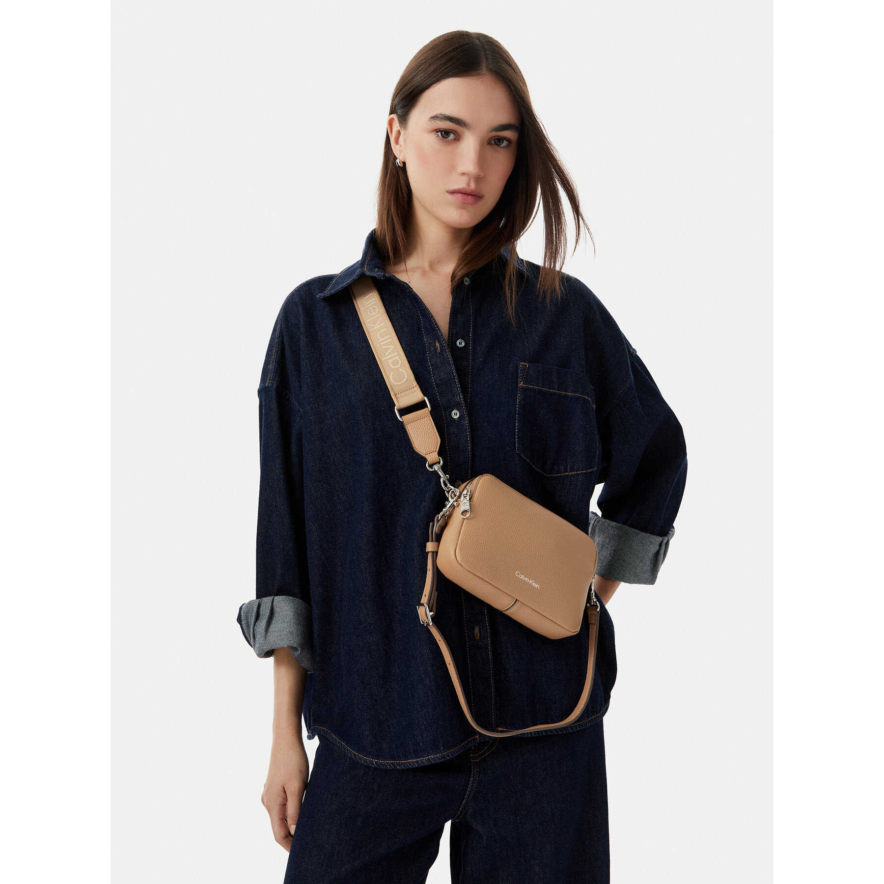 Kabelka Calvin Klein Webbing 2X Strap Camera Bag LV04F3656G Béžová