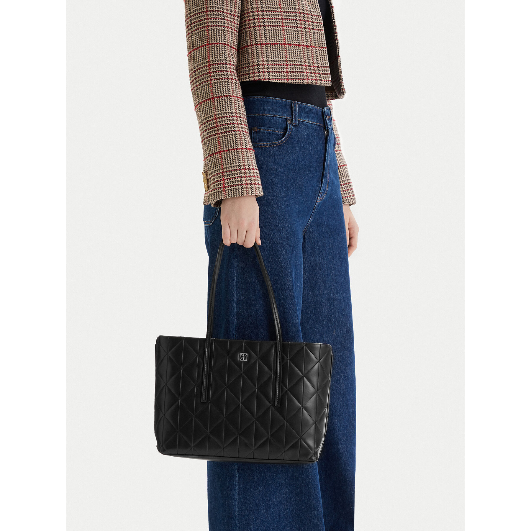 Torbica Calvin Klein Quilted Small Tote LV04F3325G Crna