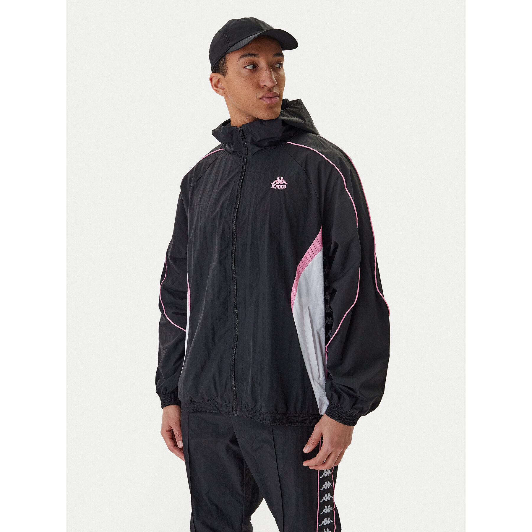 Kappa Jakna protiv vjetra Banda Silas 37222WW Crna Comfort Fit
