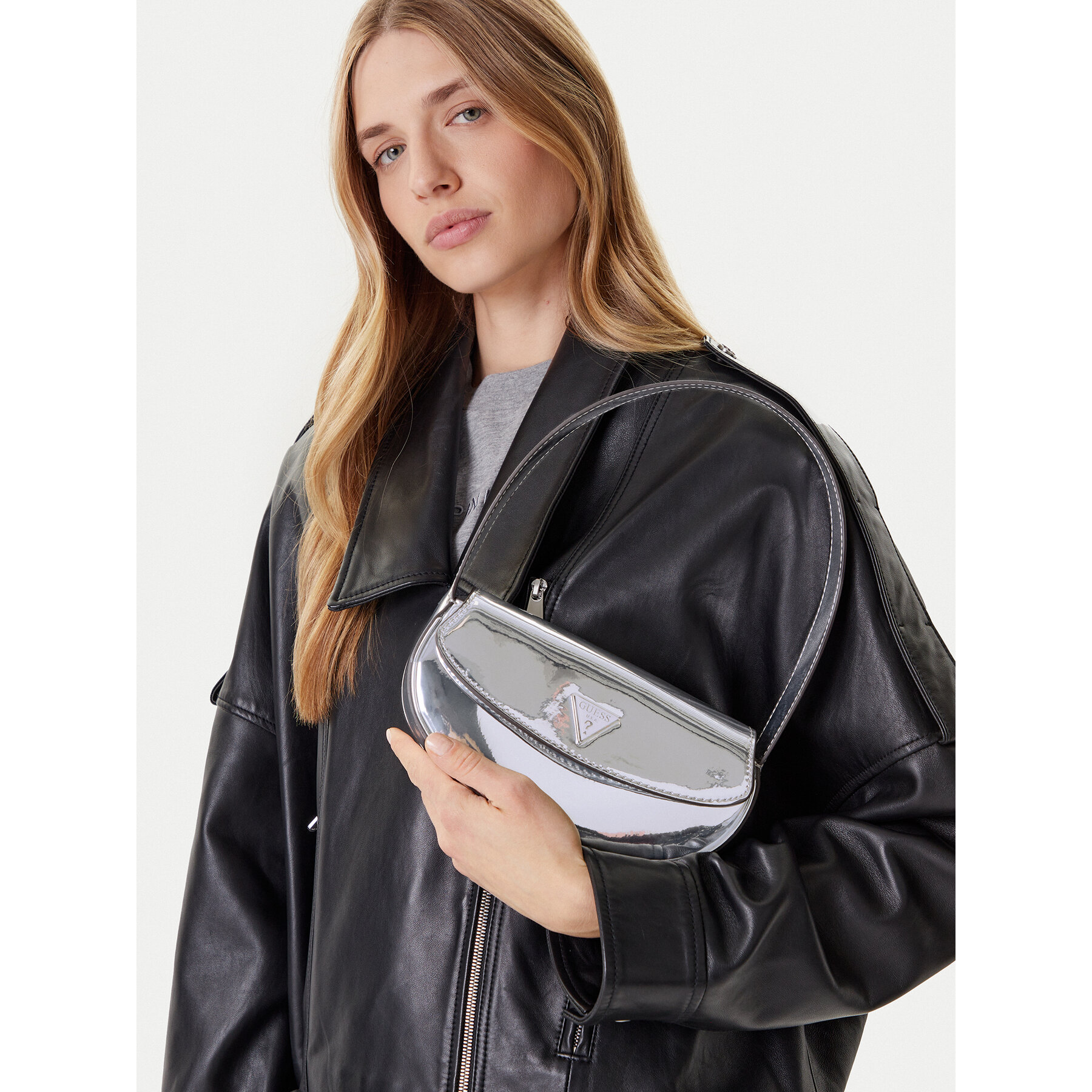 Дамска чанта Guess HWMY94 96780 Сребрист