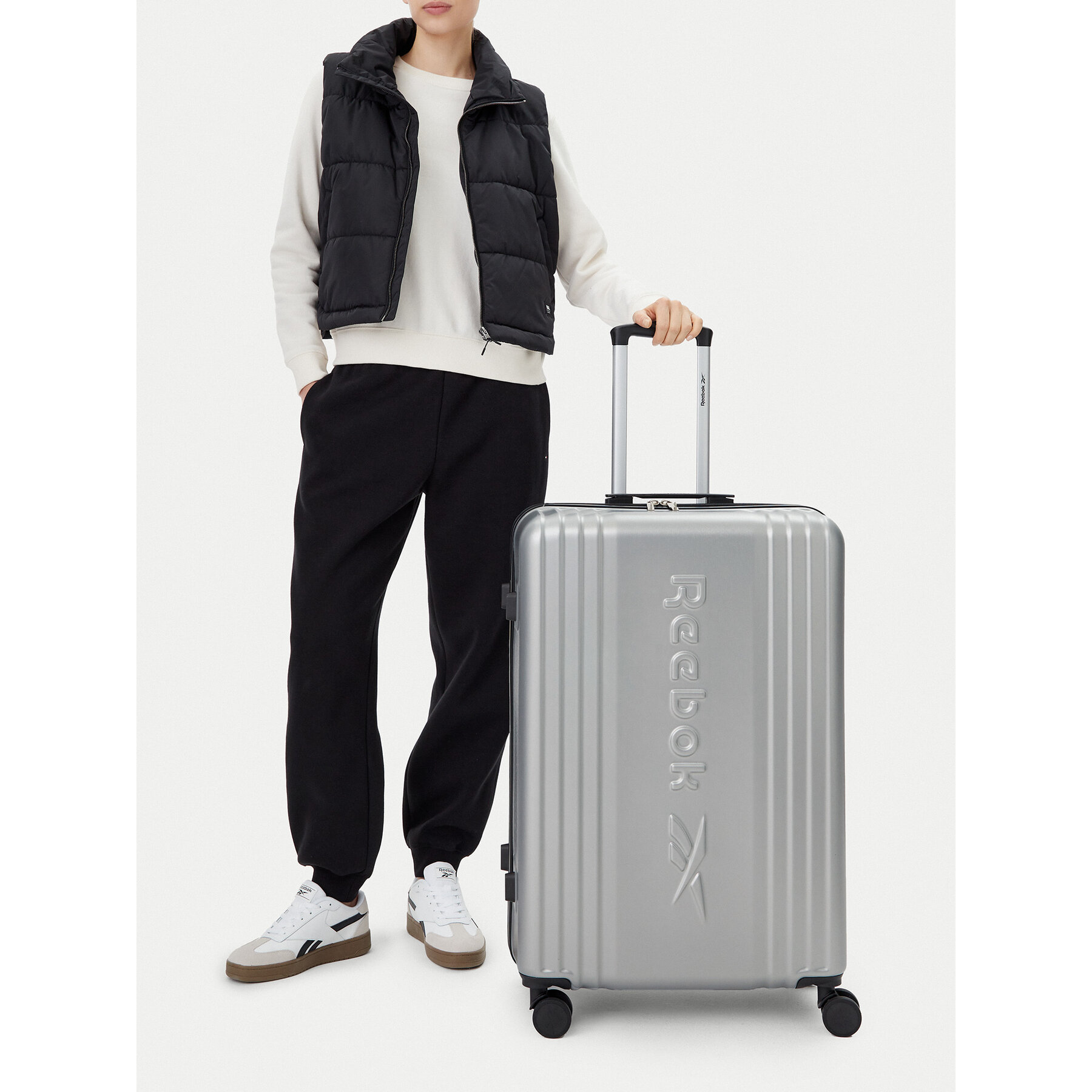 Veľký kufor Reebok RBK-WAL-003-07-CCC-L Strieborná