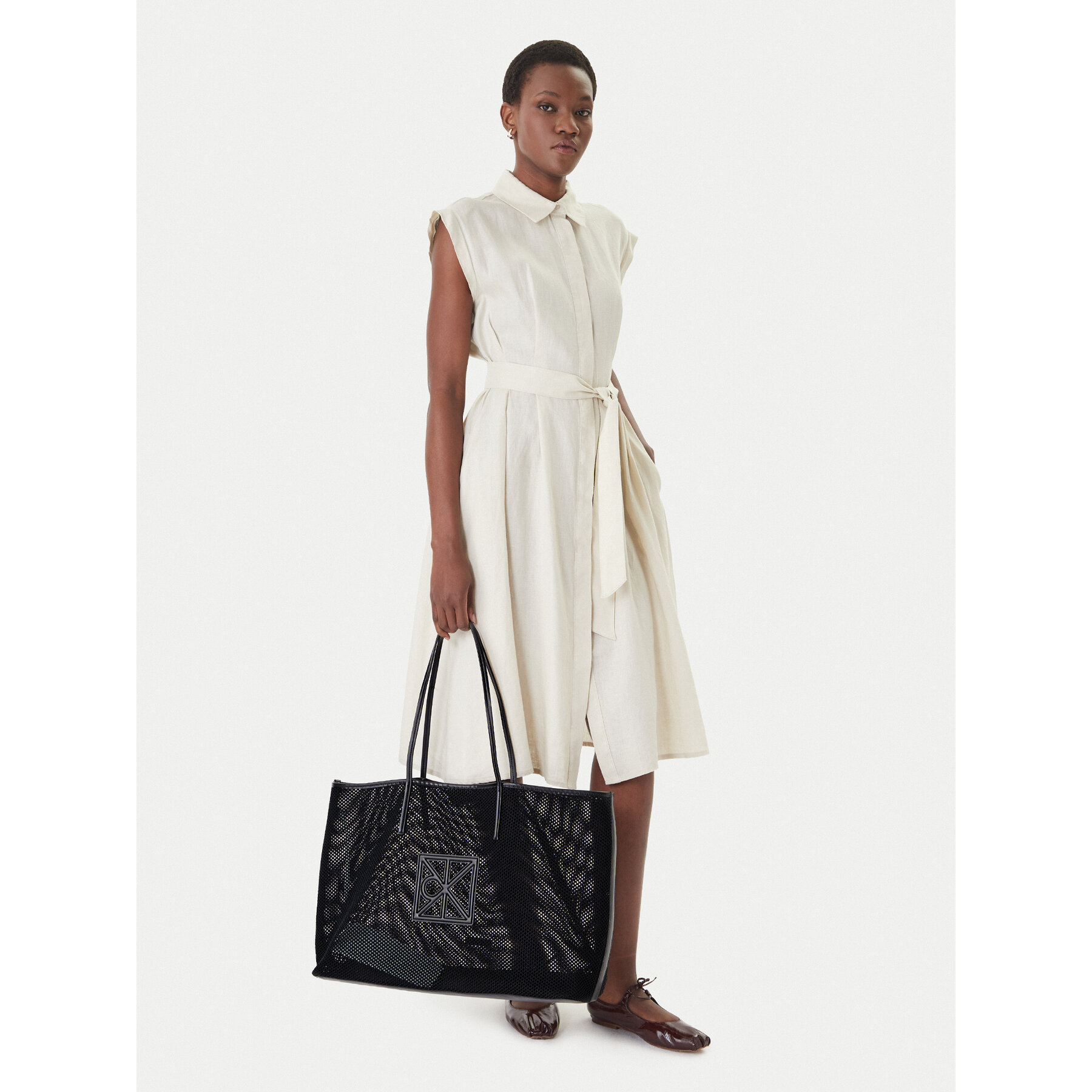 Torbica Calvin Klein Emblem Mesh Xl Tote LV04F3422G Crna