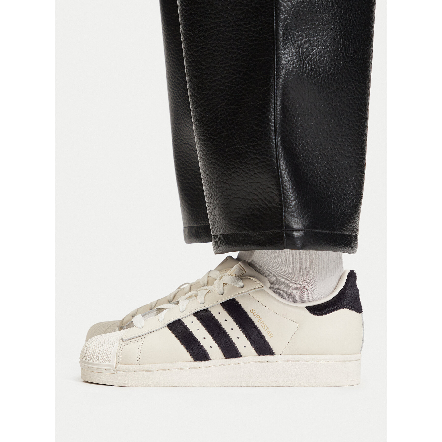 Сникърси adidas KJ4683 Кремав