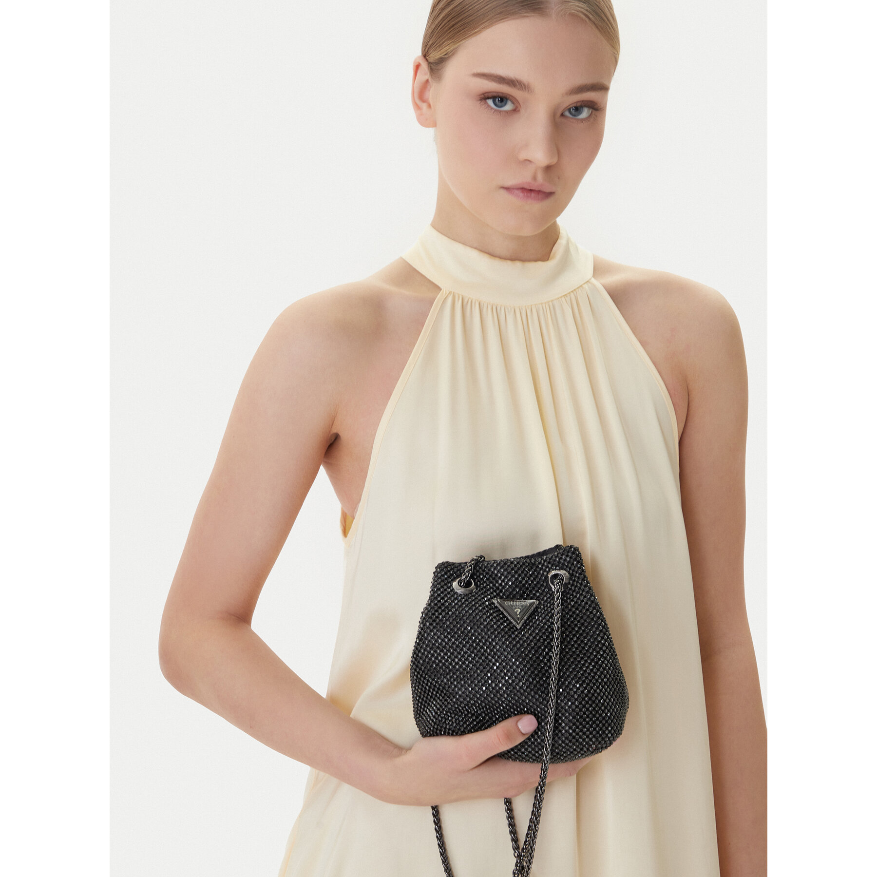 Дамска чанта Guess HWRB93 50750 Черен