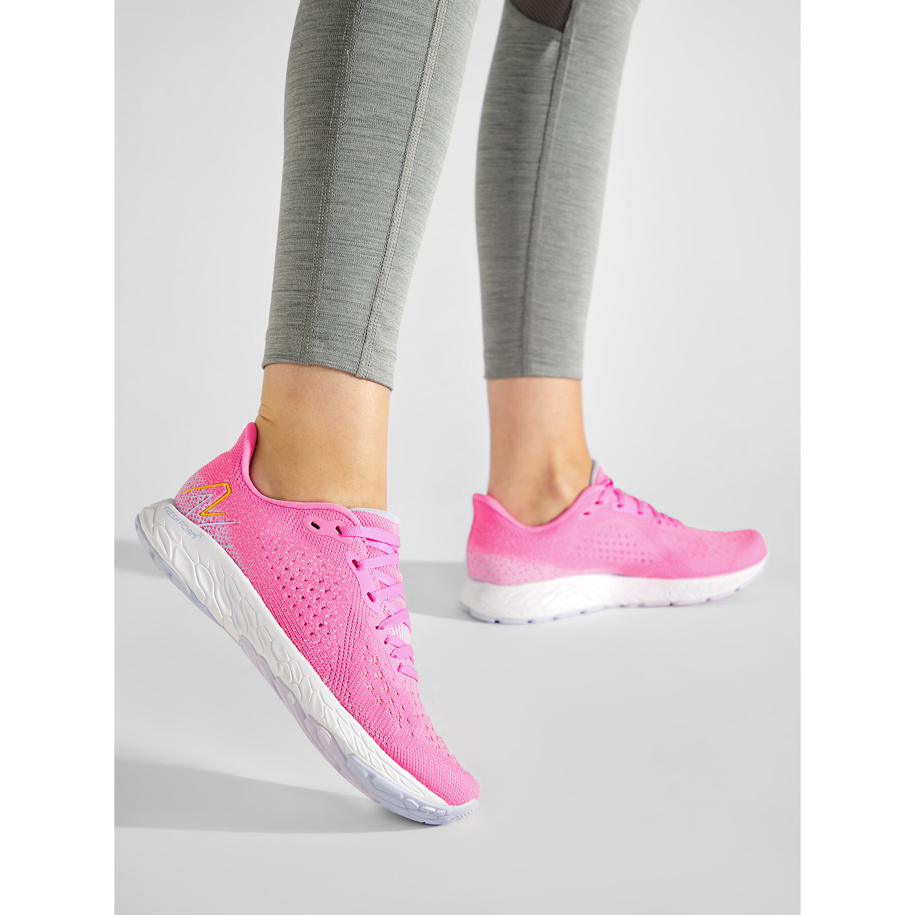 Tenisice za trčanje New Balance Fresh Foam Tempo v2 WTMPOLL2 Ružičasta