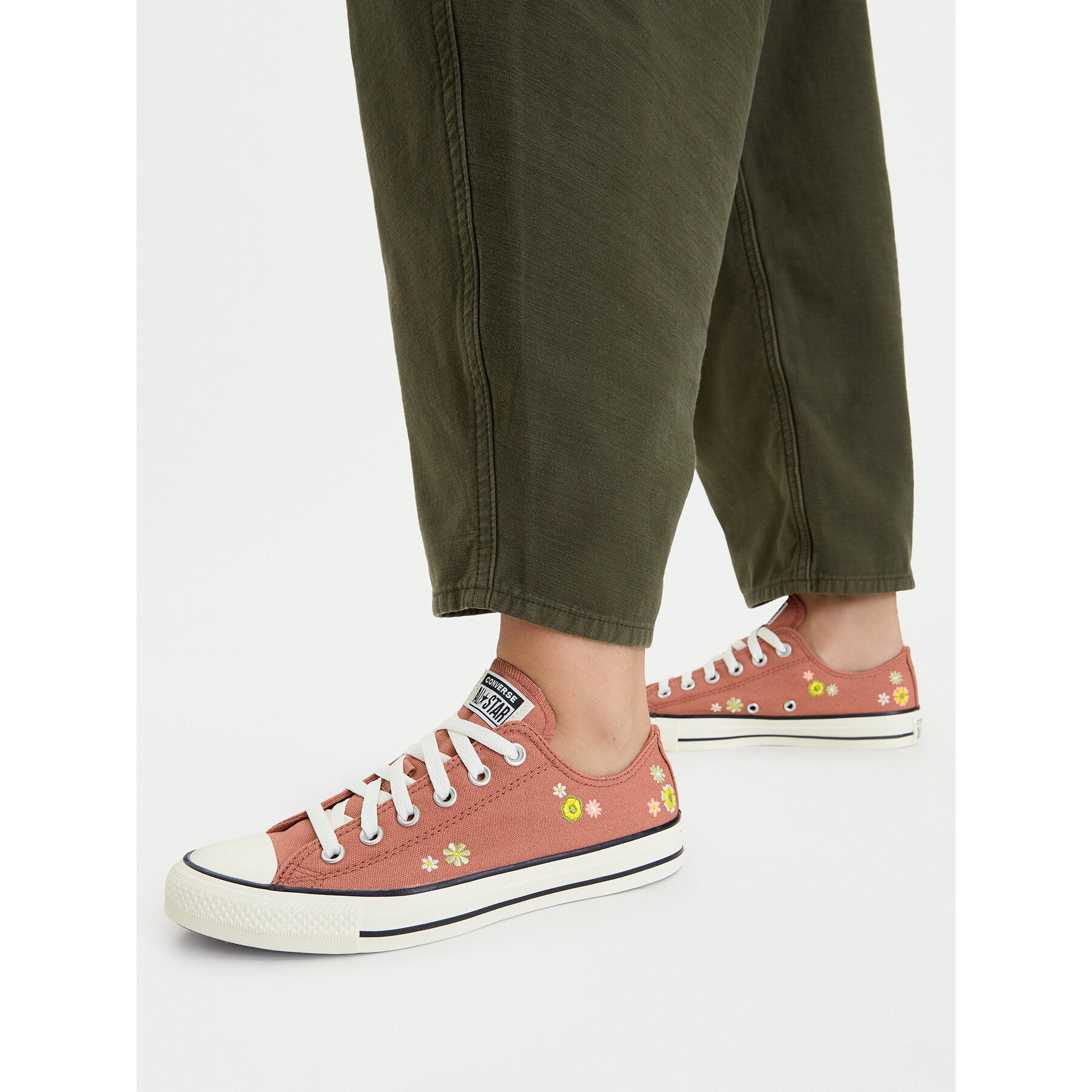 Teniși Converse Chuck Taylor All Star ​ A16903C Maro