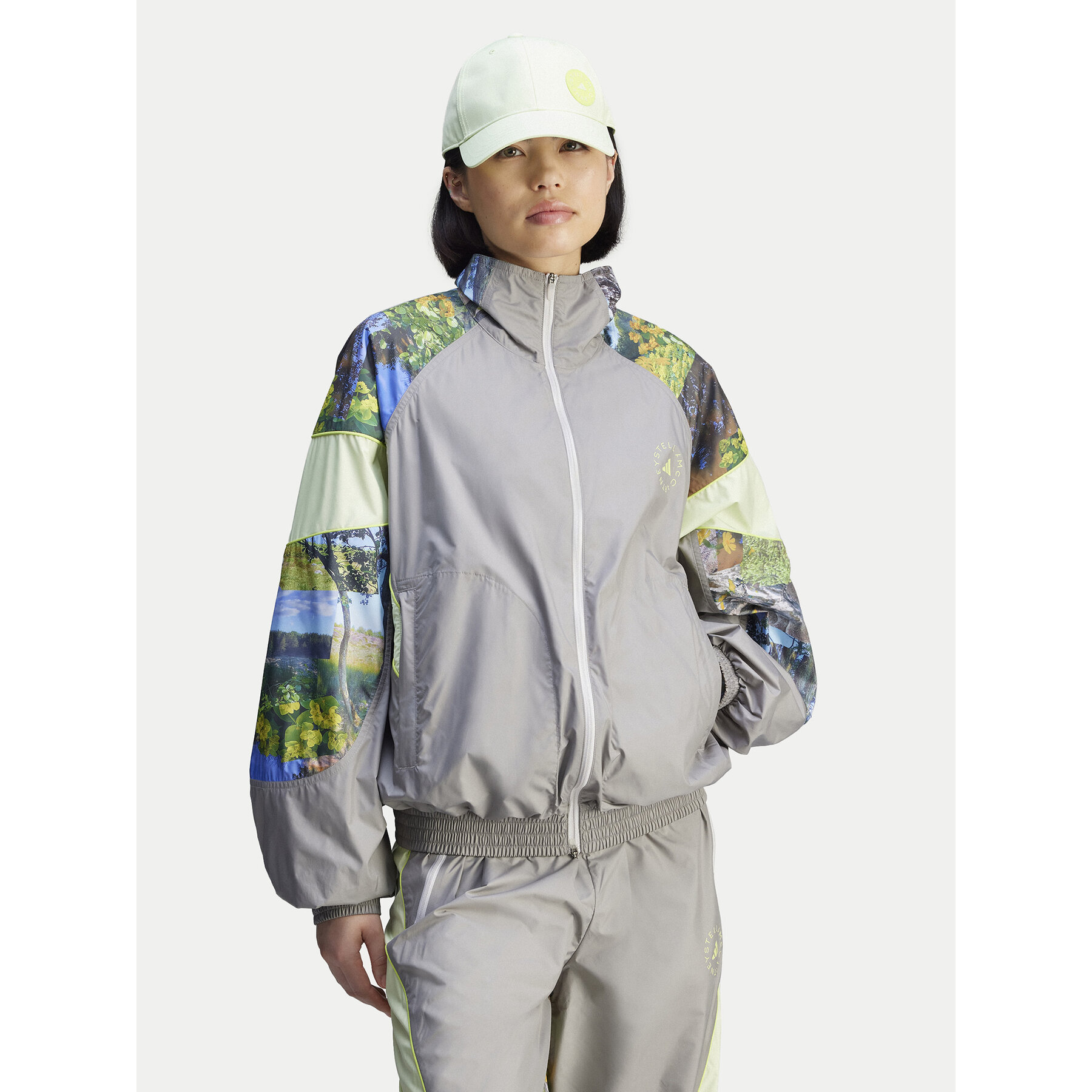 adidas by Stella McCartney Sweatshirt Earth Collage JG5793 Grau Loose Fit