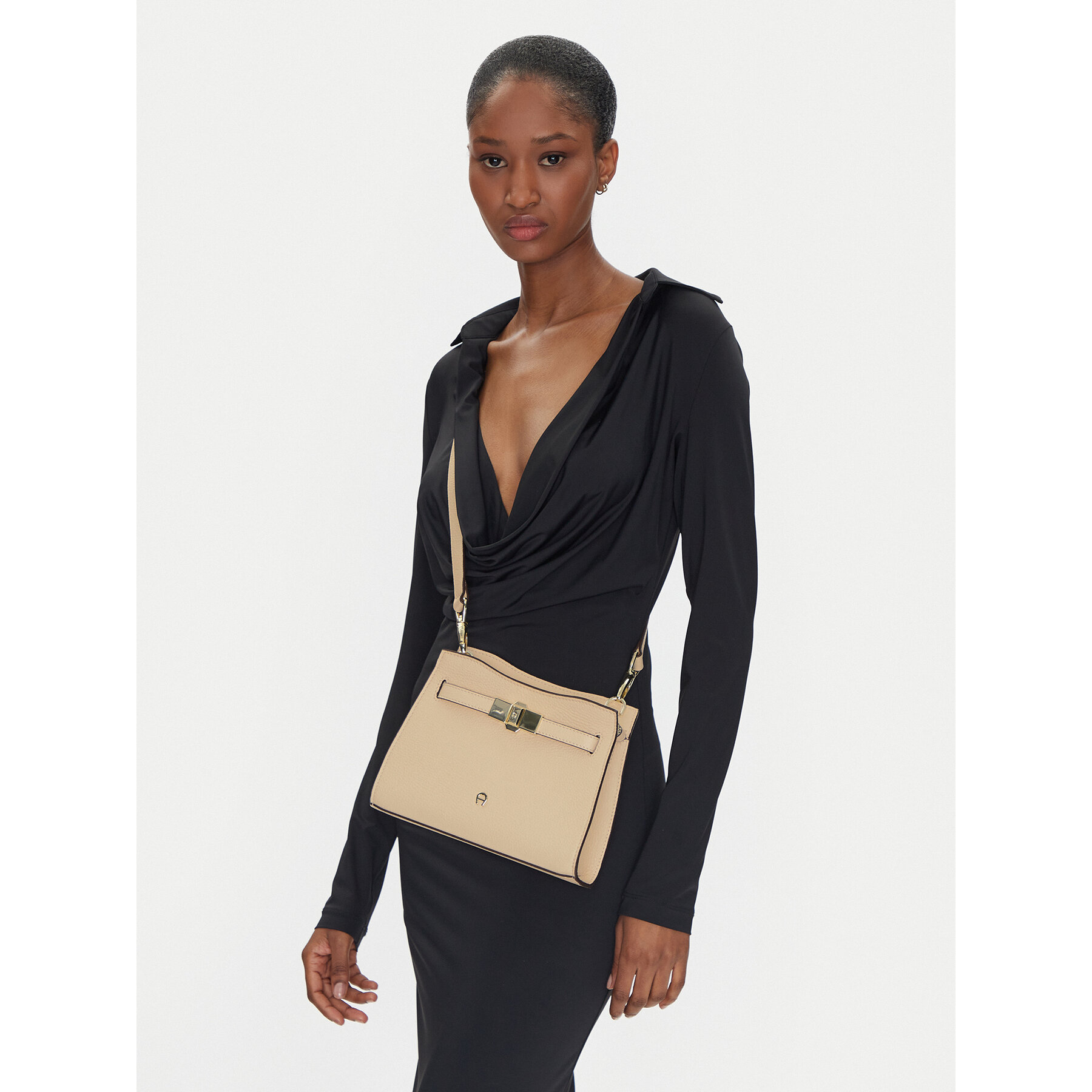 Torbica Aigner 132961 Krem