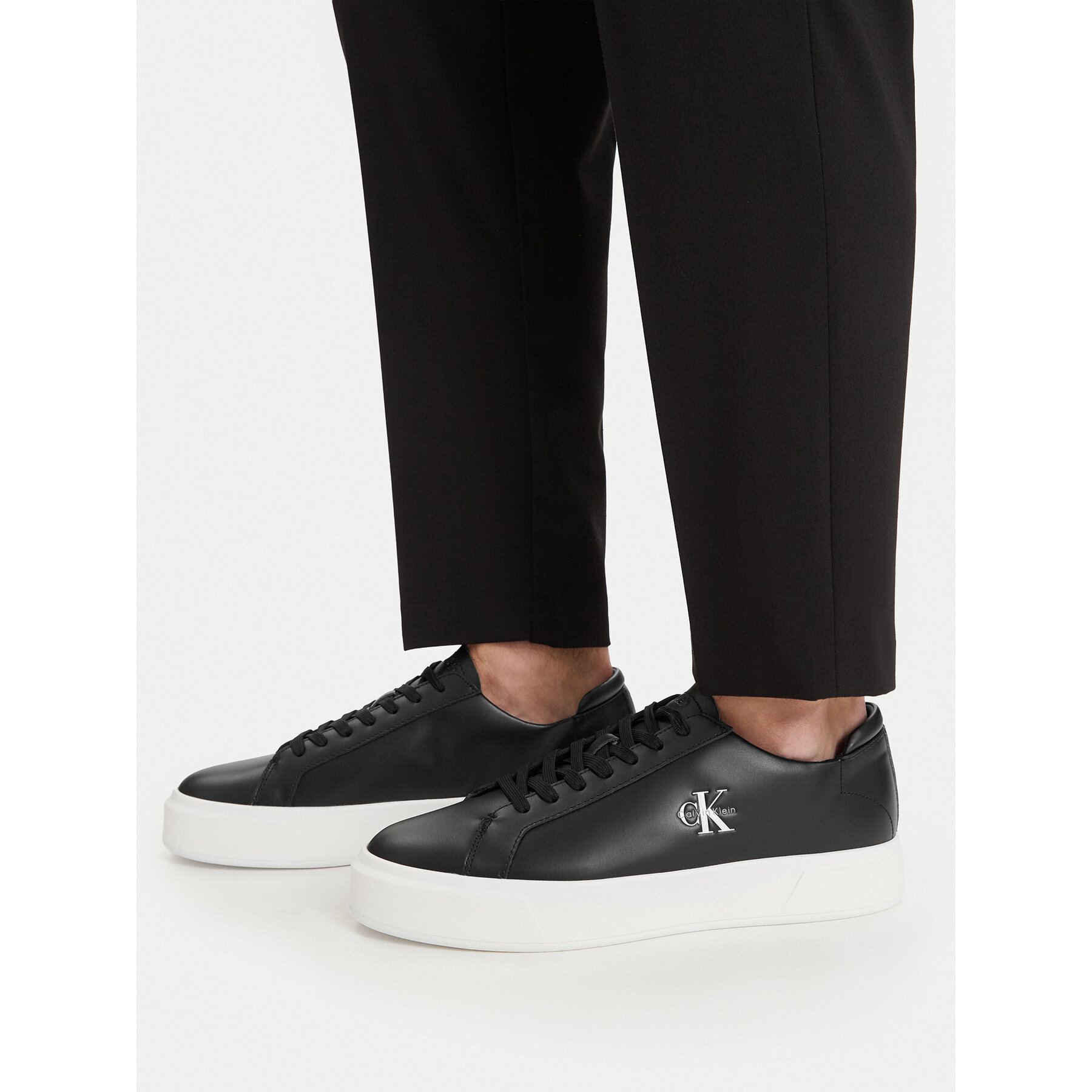 Tenisice Calvin Klein Basket Cupsole Laceup Lth Ml YM0YM01460 Crna