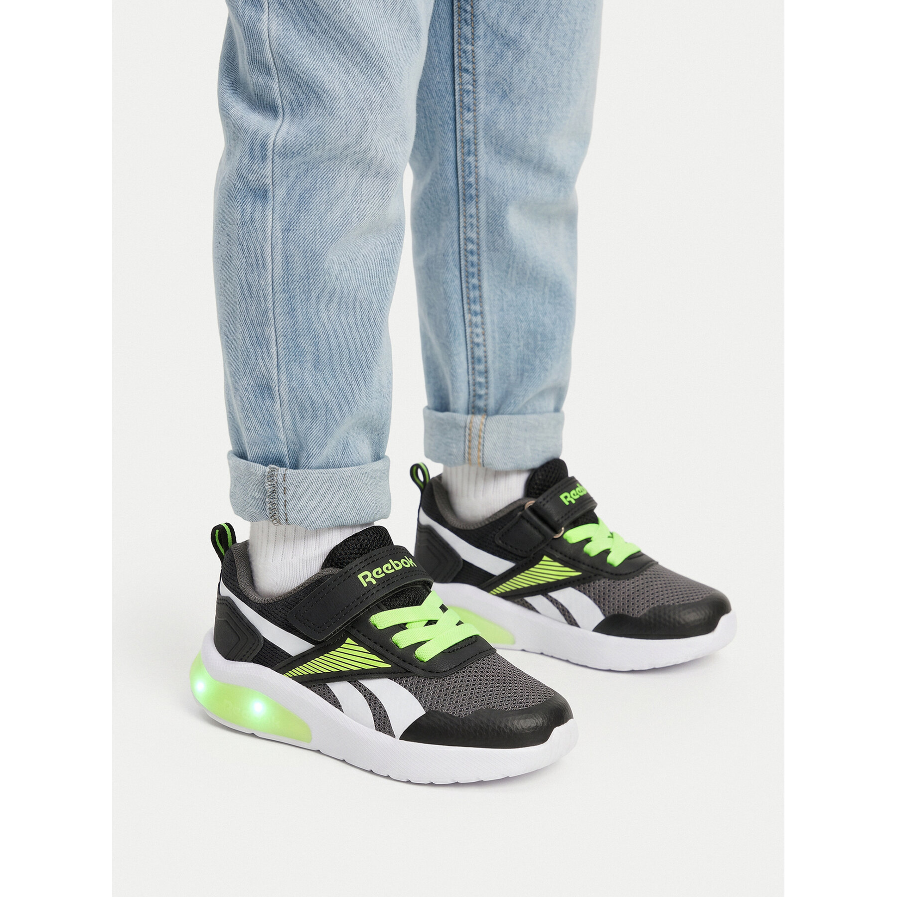 Snīkeri Reebok CEO-23KC2331-3 Melns