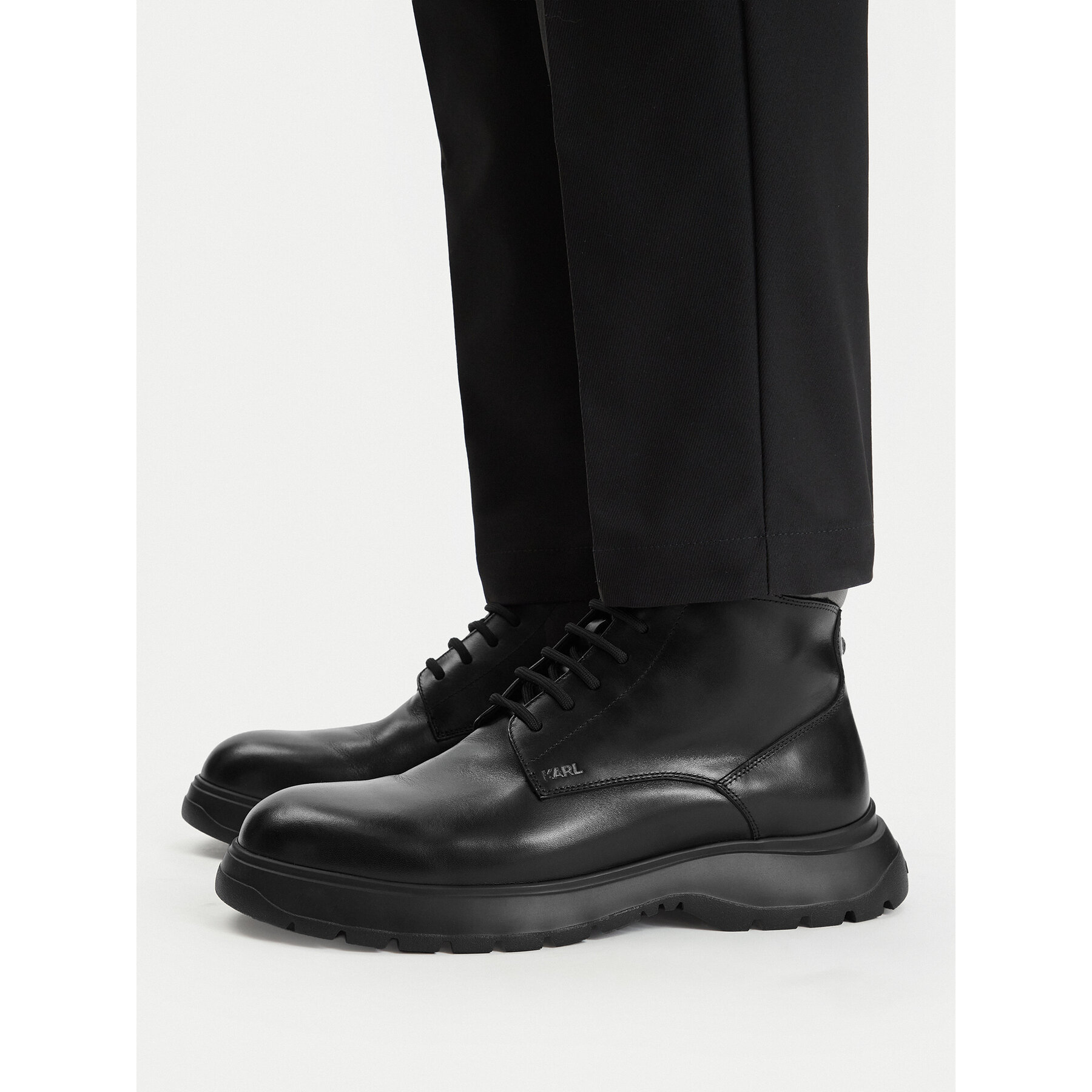 Зимни обувки KARL LAGERFELD Magnus KL10650 Черен