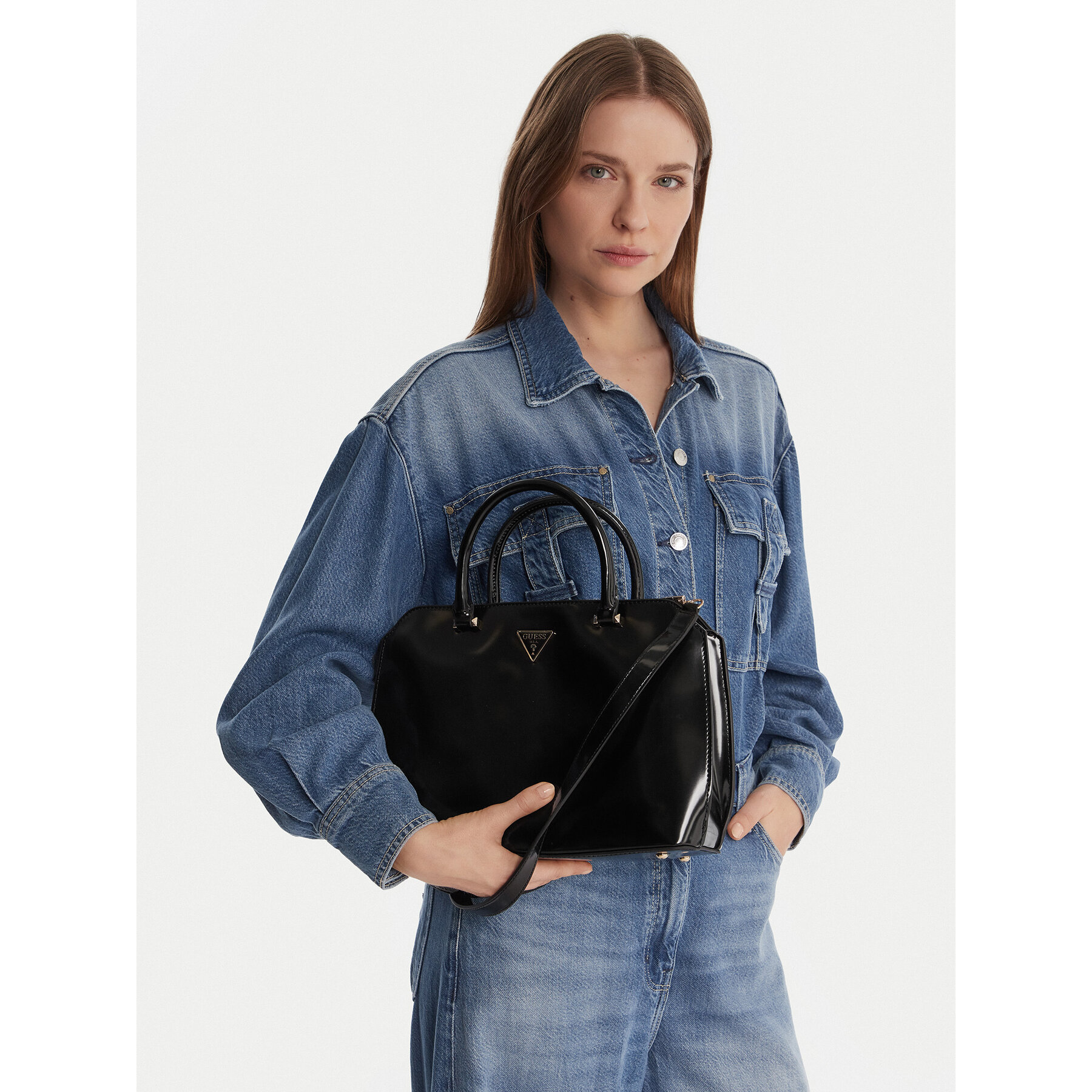 Дамска чанта Guess HWNG94 96060 Черен