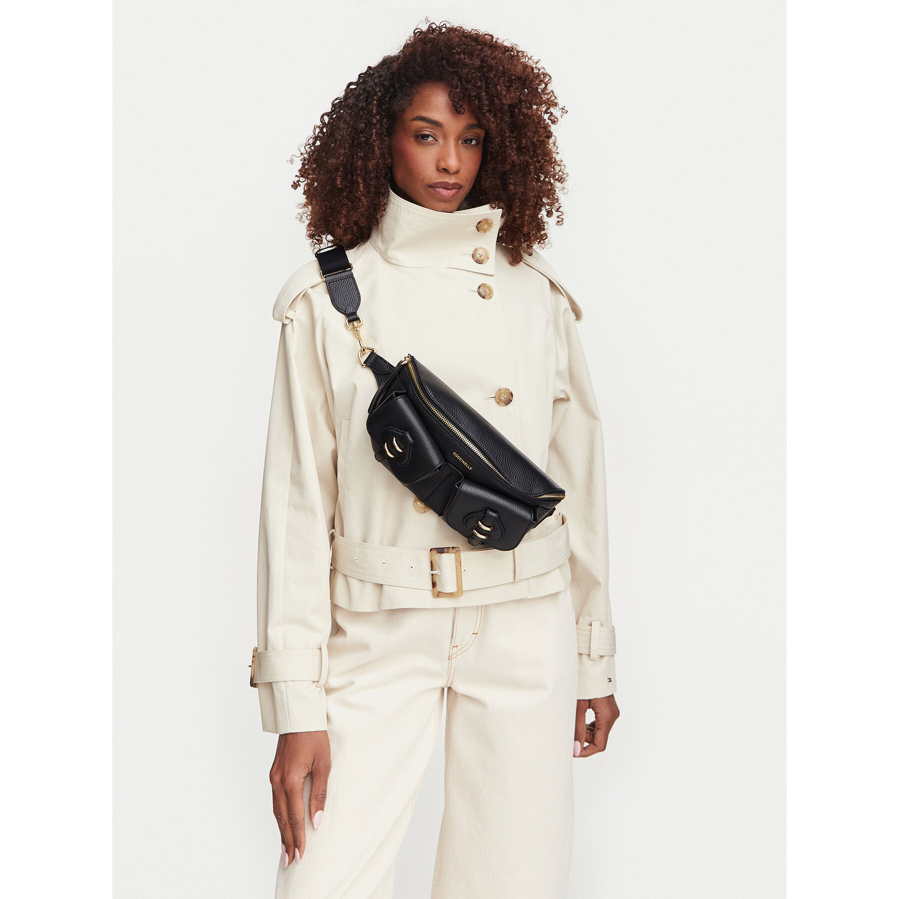 Torbica oko struka﻿ Coccinelle VGK Coccinellemavery Pocket E1 VGK 17 01 01 Crna