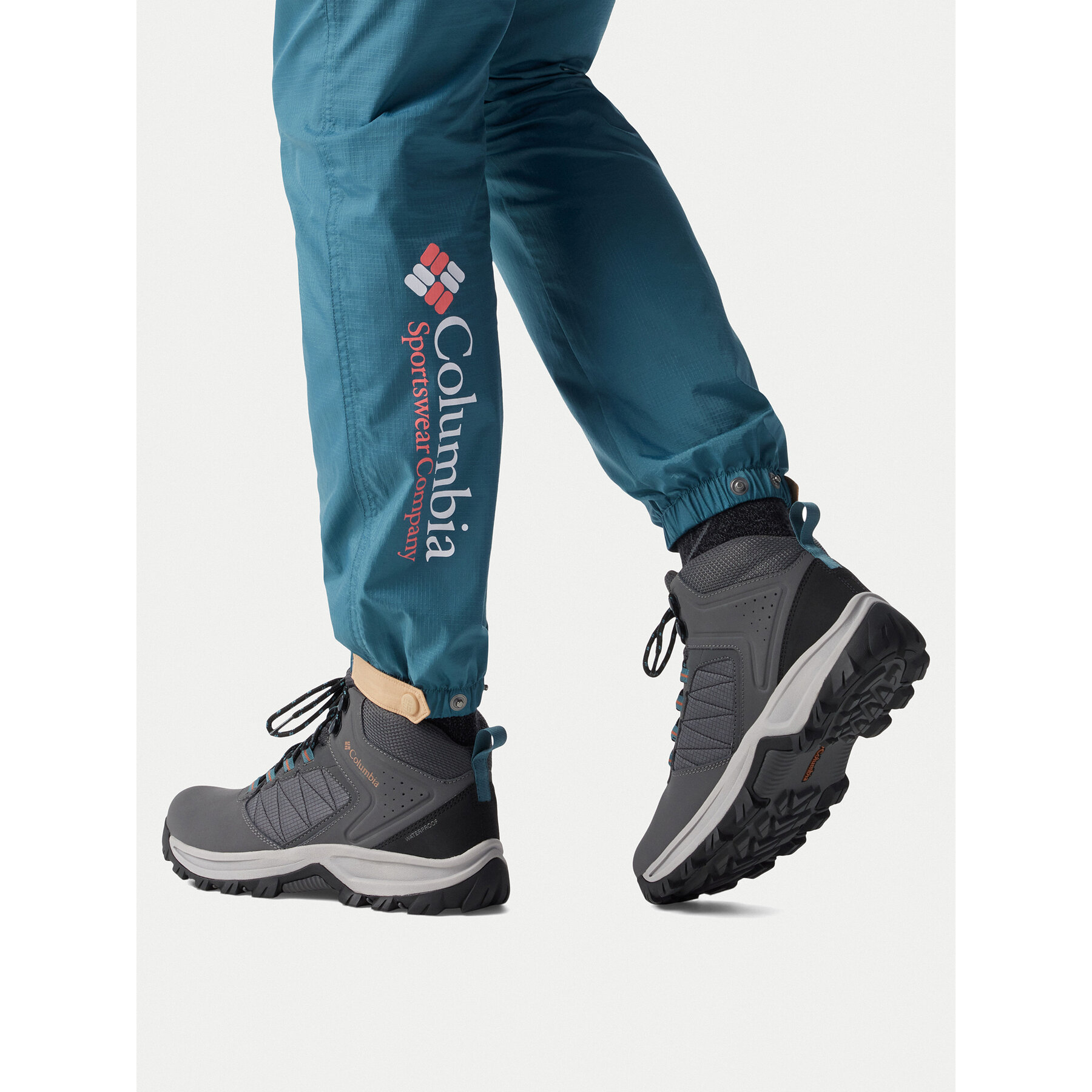 Trekking čevlji Columbia Transverse  2067401 Siva