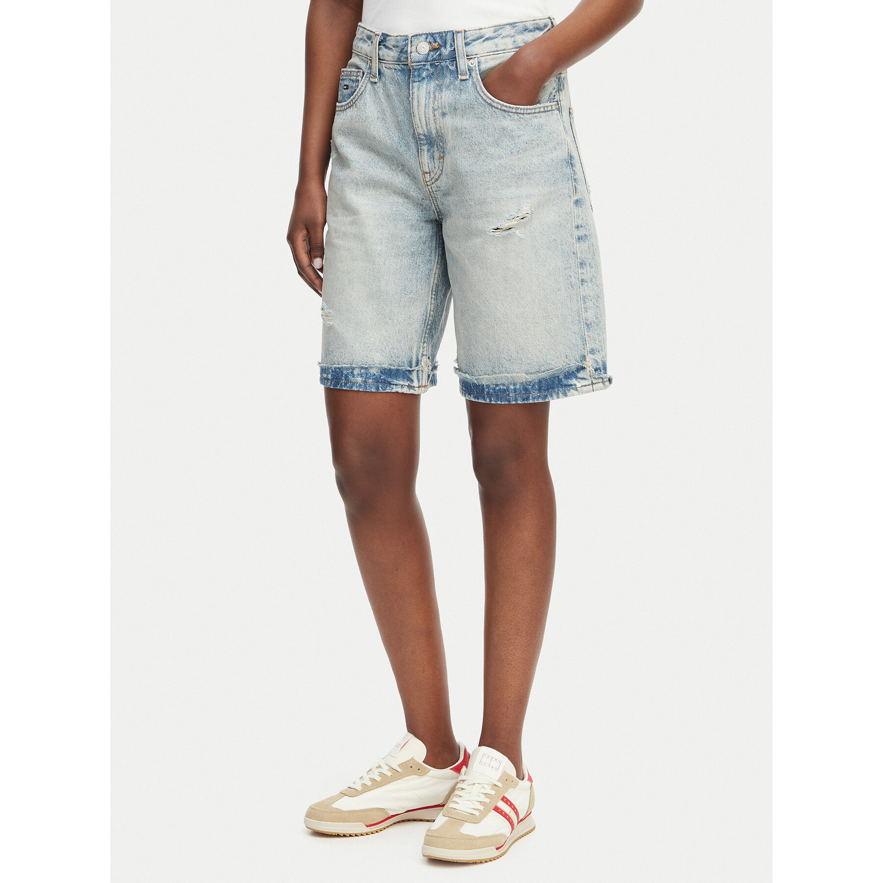 Tommy Jeans Bermudahose Mia DW0DW22686 Blau Relaxed Fit