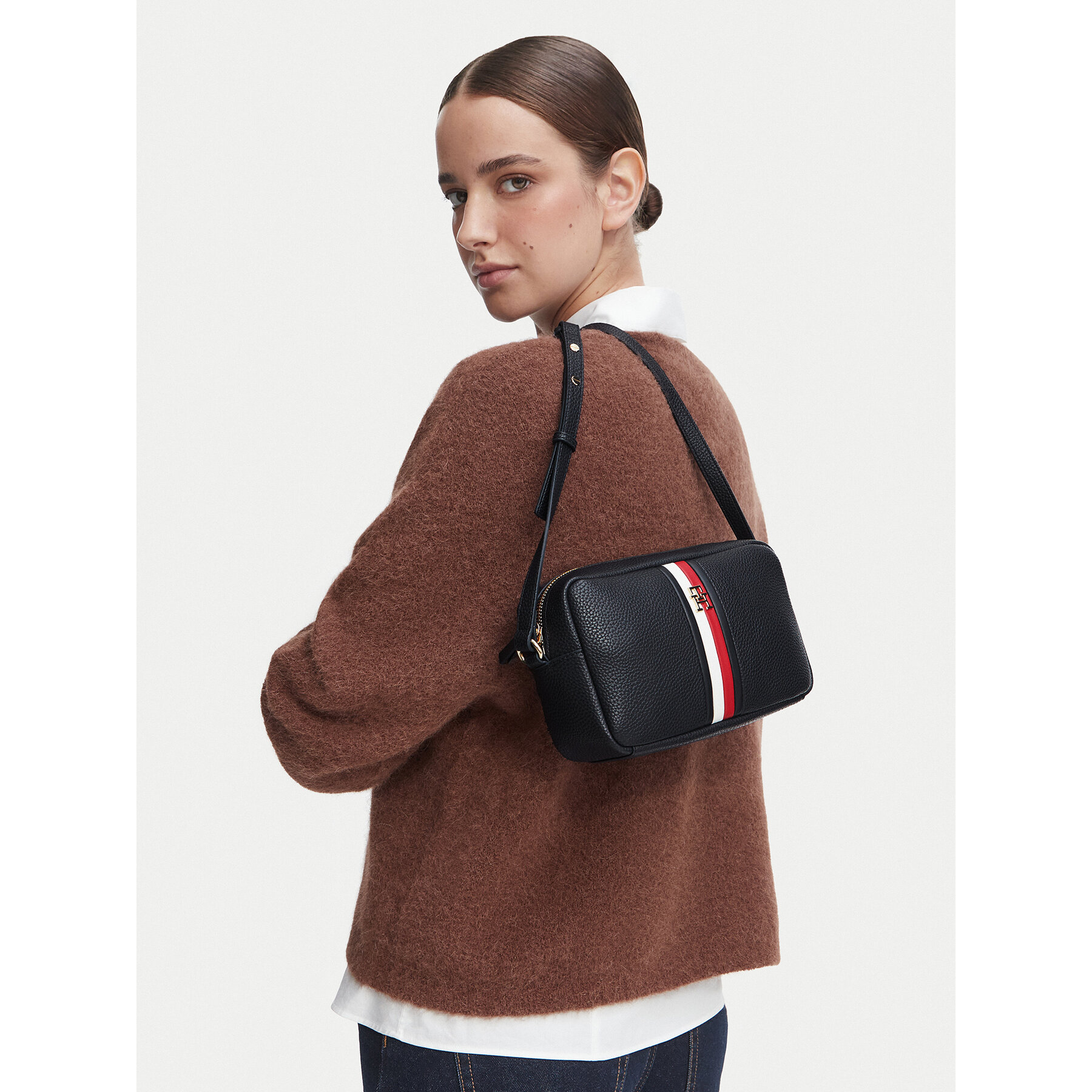 Kabelka Tommy Hilfiger Th Corp Ess Camera Bag AW0AW19333 Tmavomodrá