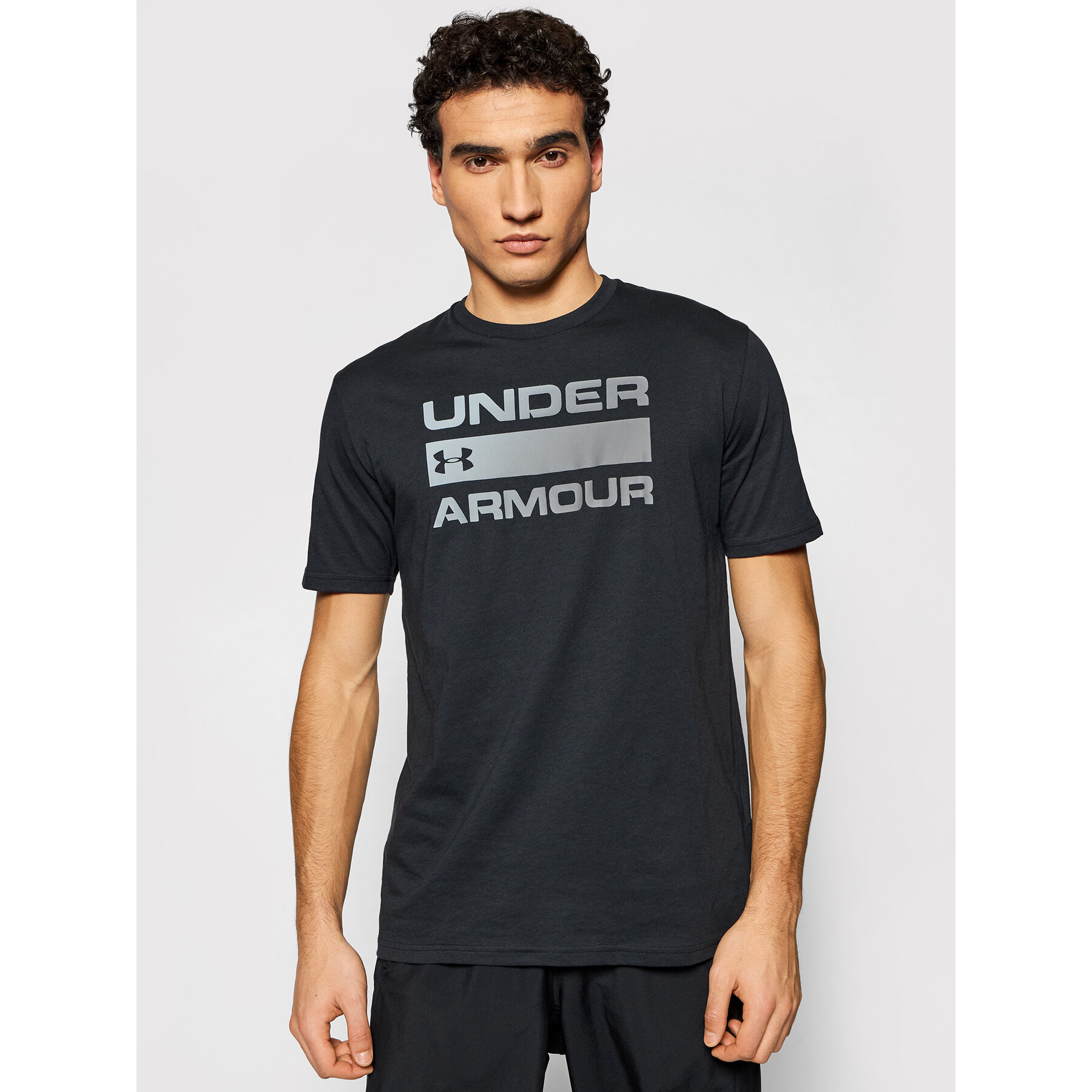 Under Armour Póló Ua Team Issue Wordmark 1329582 Fekete Loose Fit