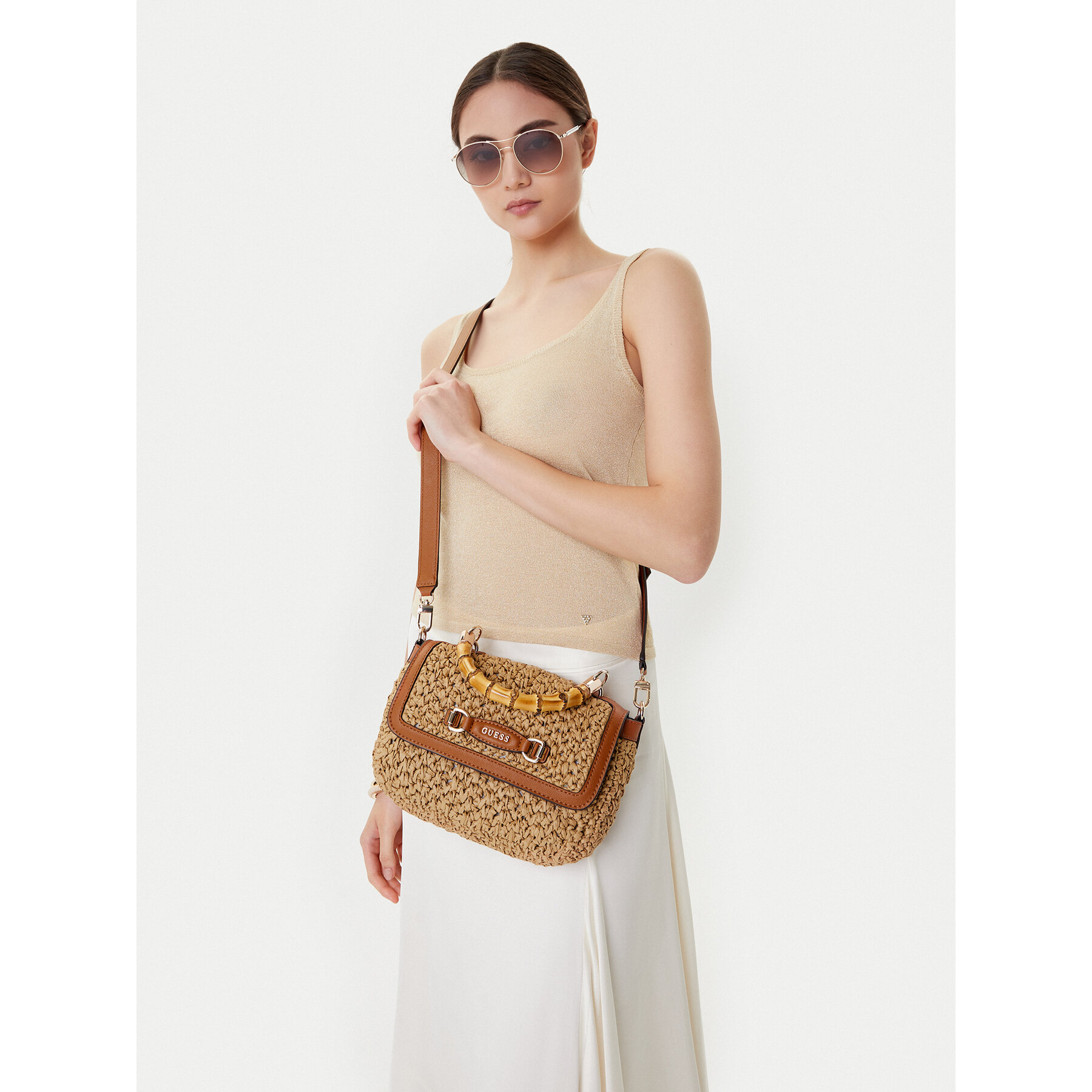 Дамска чанта Guess Siria HWWG92 32200 Бежов