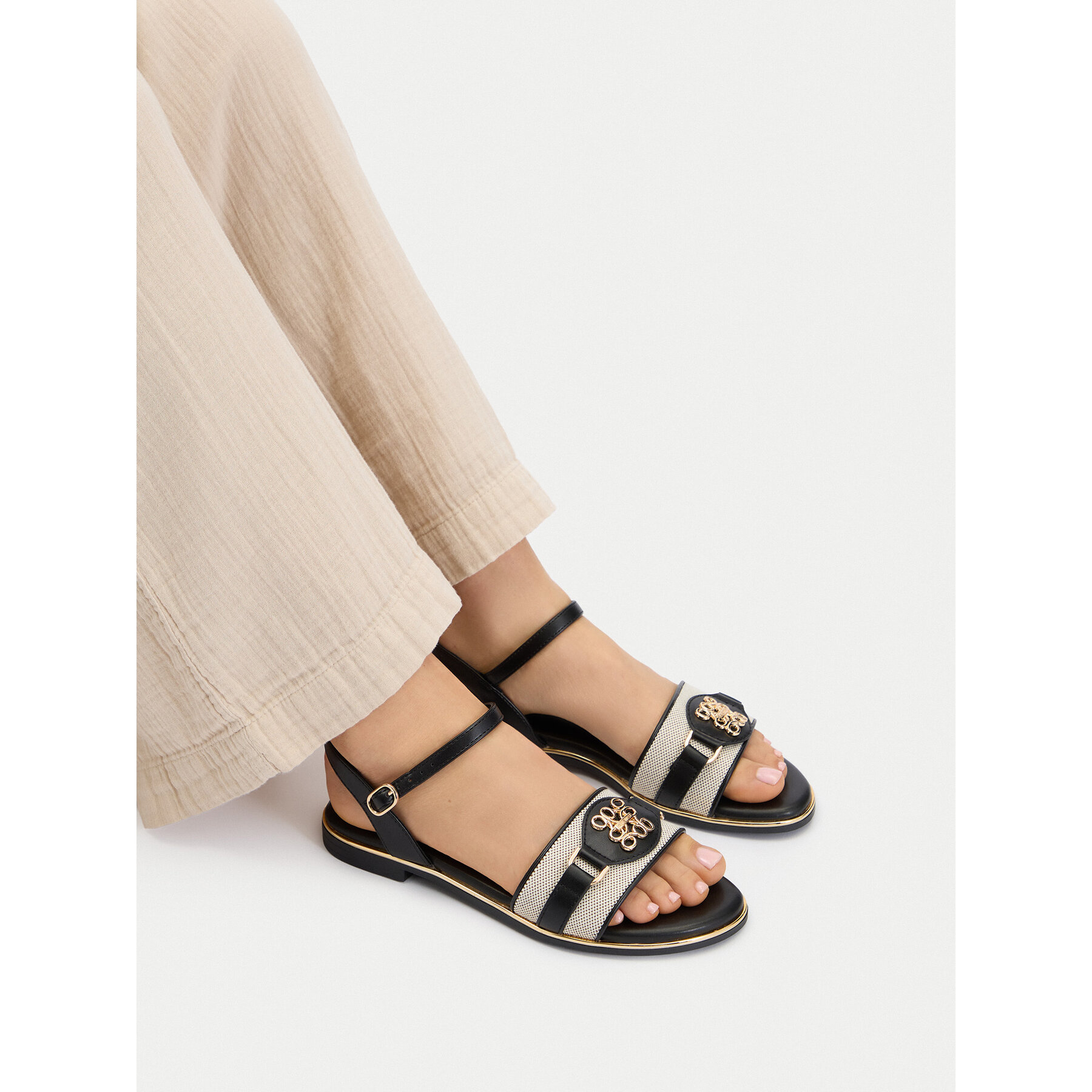 Šľapky Nine West CEO-6165-33 Čierna