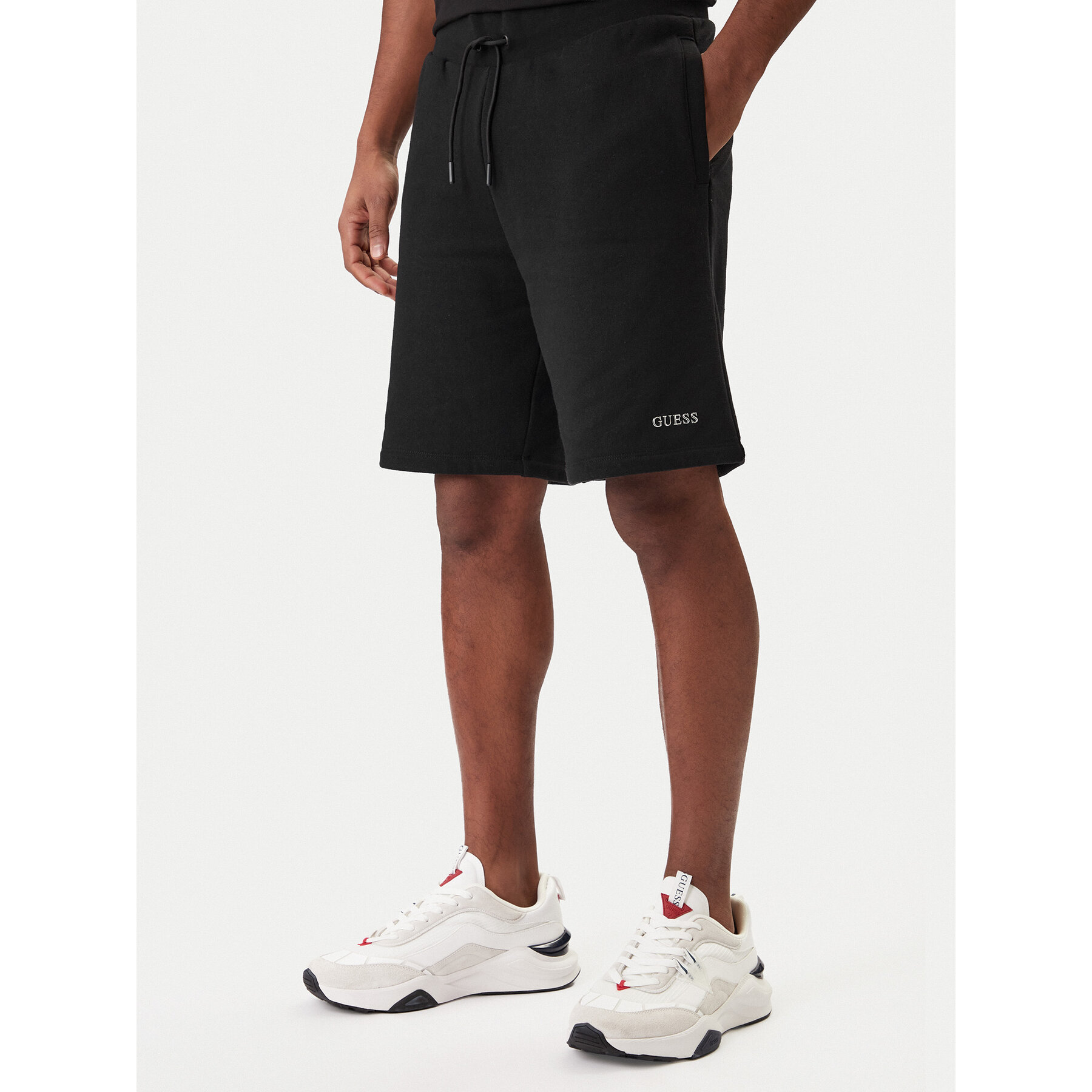 Guess Sportshorts Z6RD06 KAIJ1 Schwarz Regular Fit