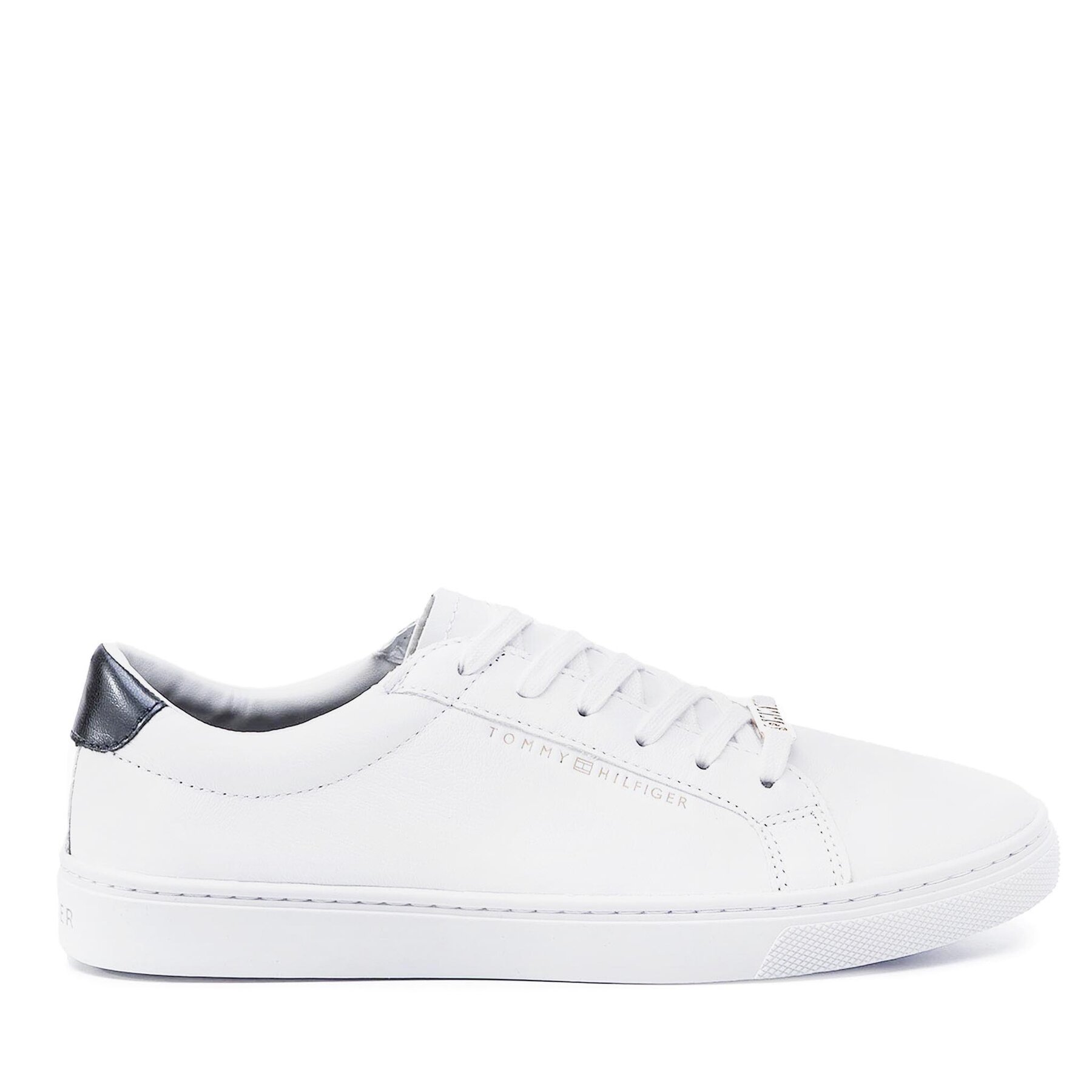 Sneakersy Tommy Hilfiger Essential Sneaker FW0FW03682 Biela