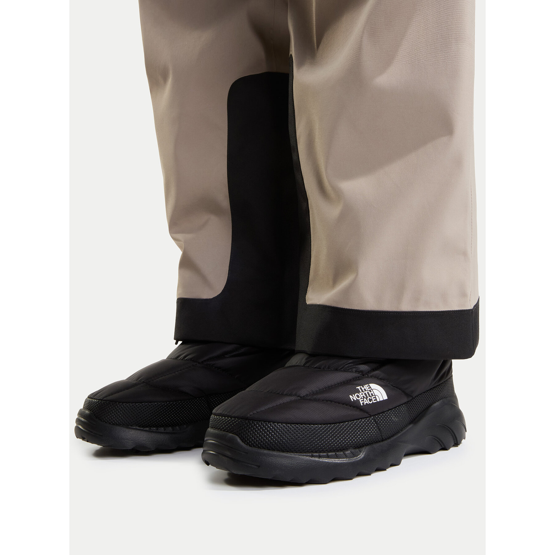 Апрески The North Face Nuptse Traction Chukka NF0A8DAAKX71 Черен