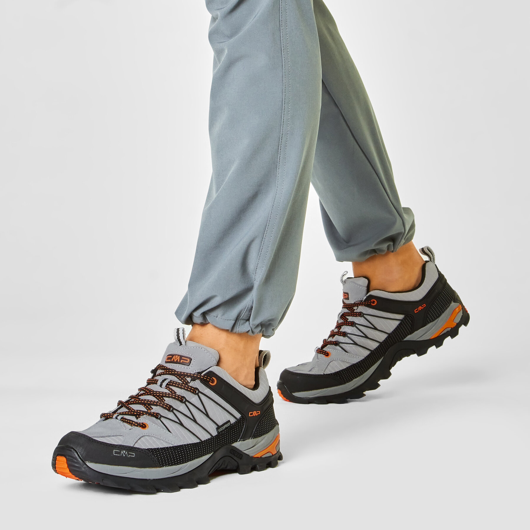 Trekking čevlji CMP Rigel Low Trekking Shoes Wp 3Q54457 Siva