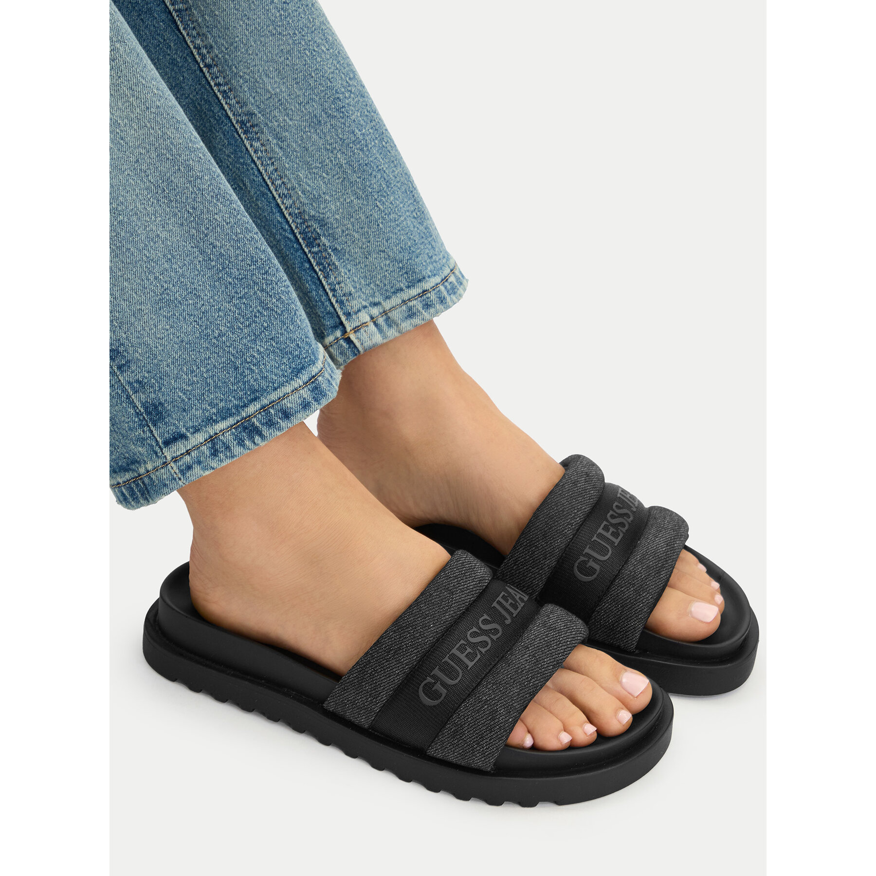 Şlapi Guess Jeans EO-GJ2123 Negru