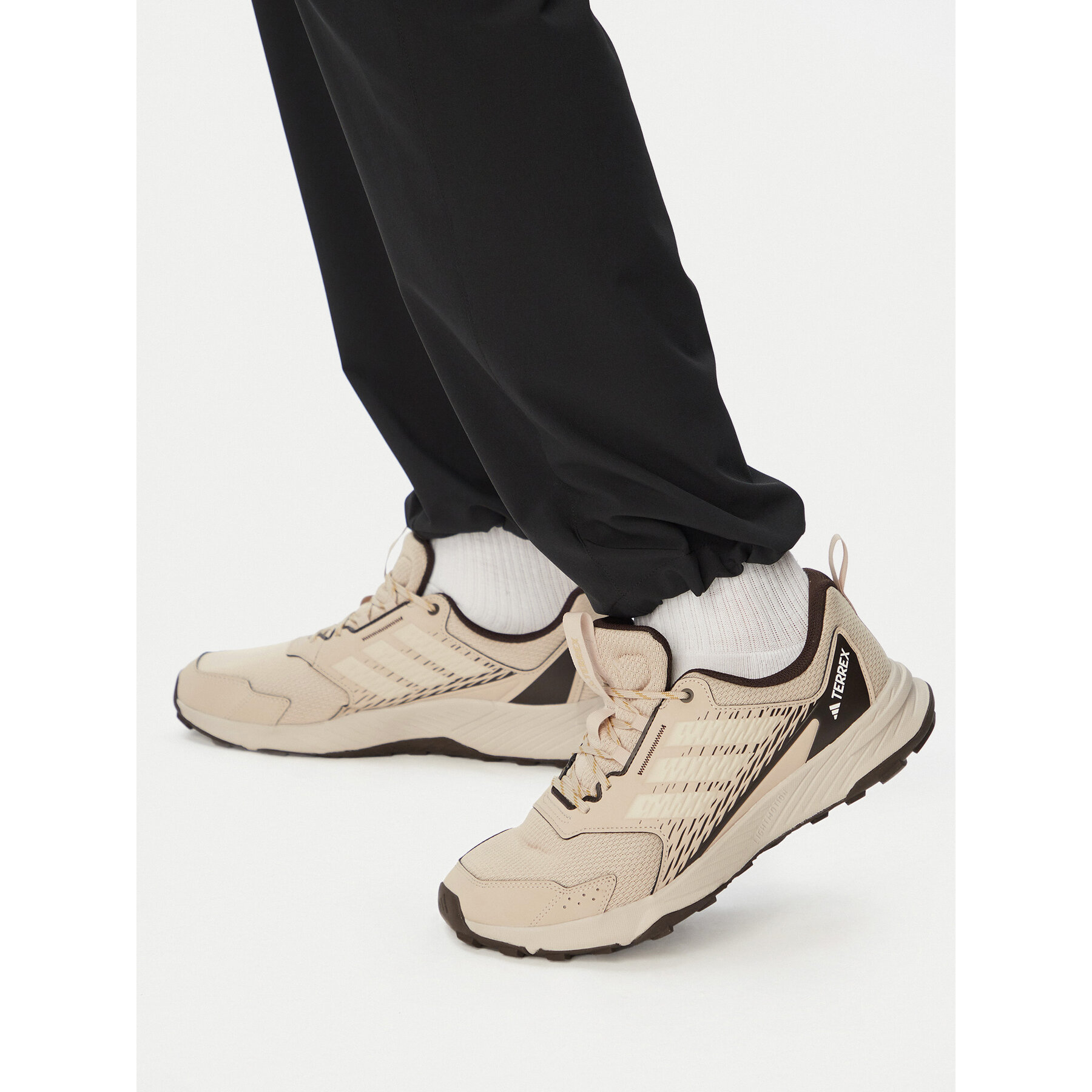 Туристически adidas Tracefinder HQ5094 Бежов