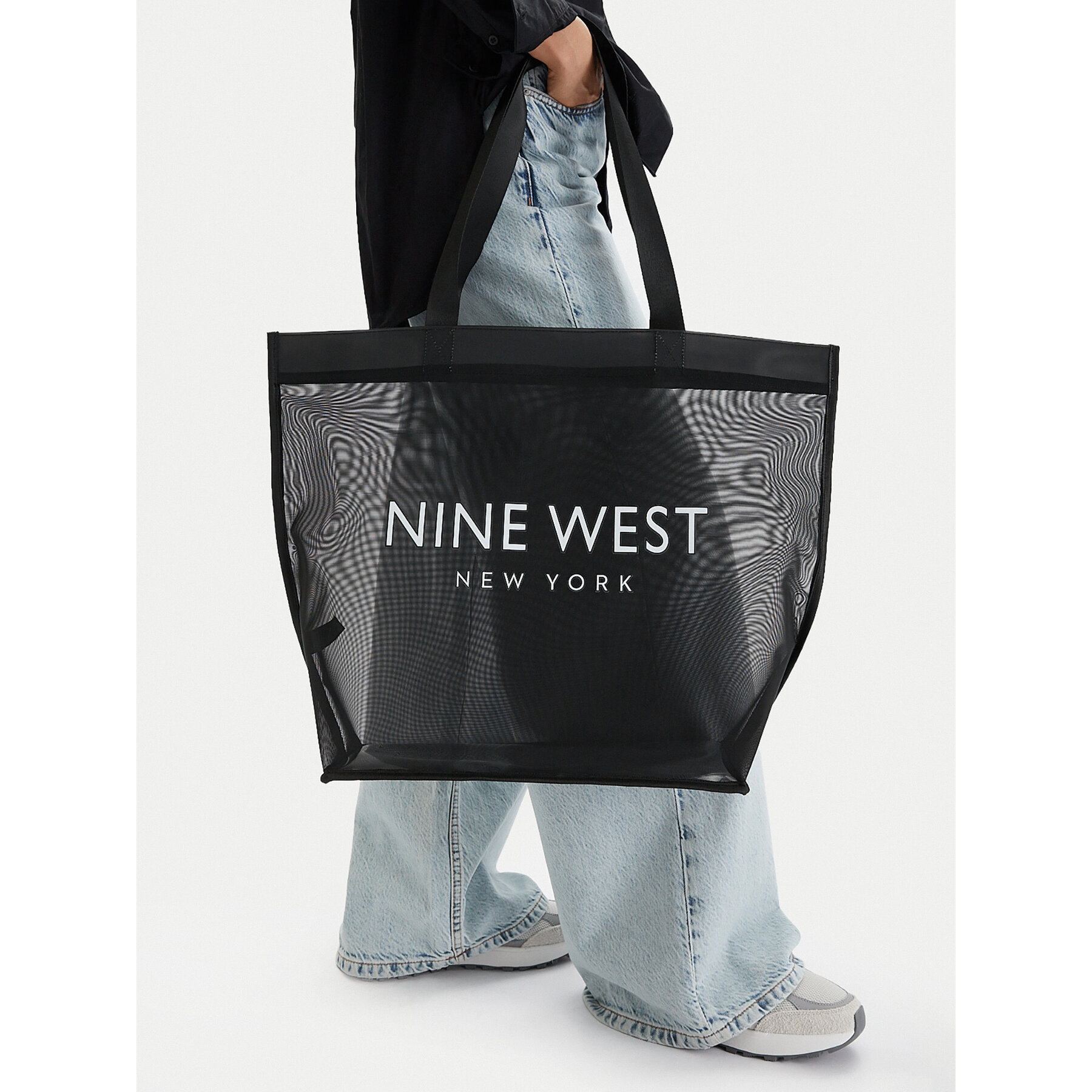Ročna torba Nine West EO-Eloura-LA374-4074 Črna