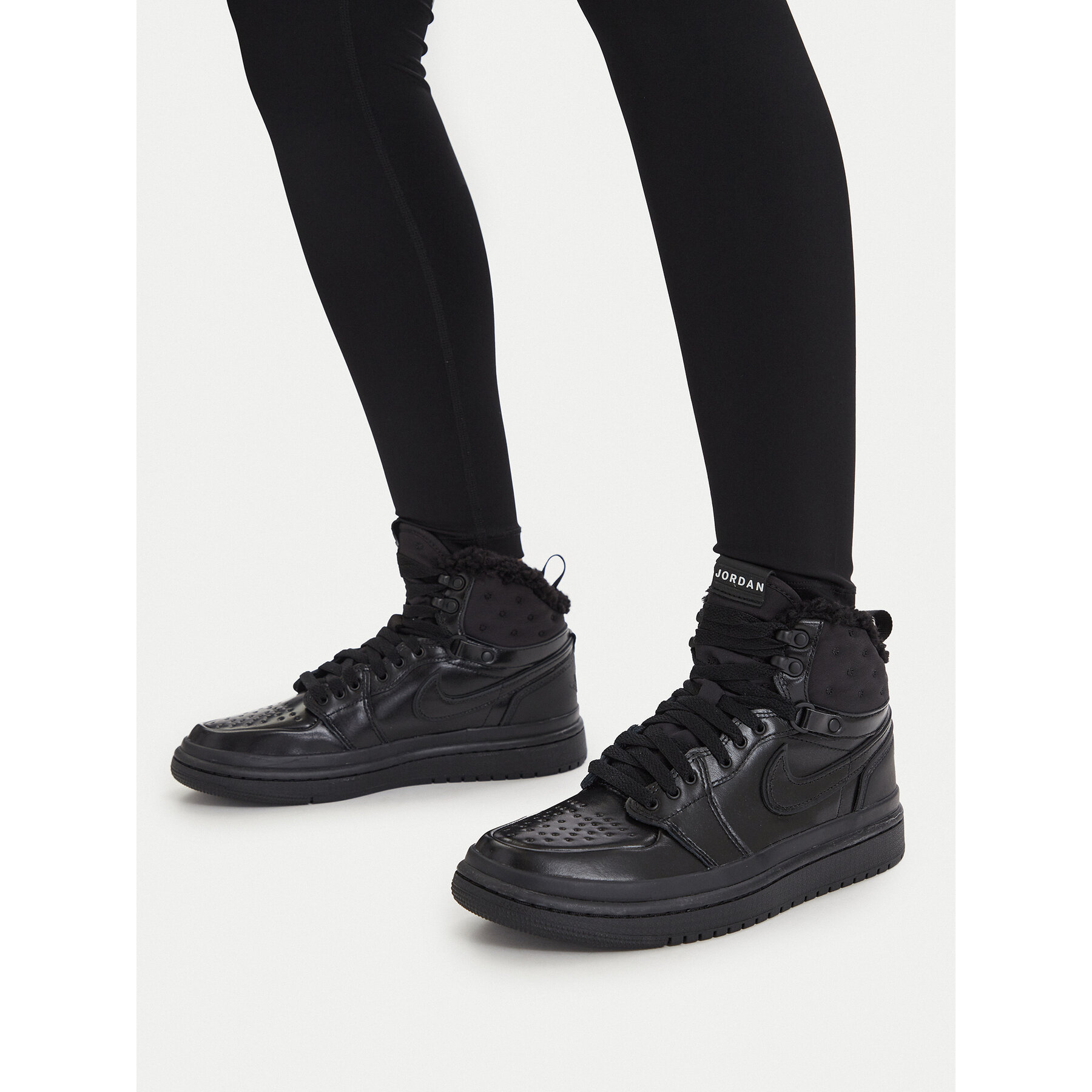 Tenisice Nike Air Jordan 1 Acclimate DC7723 001 Crna