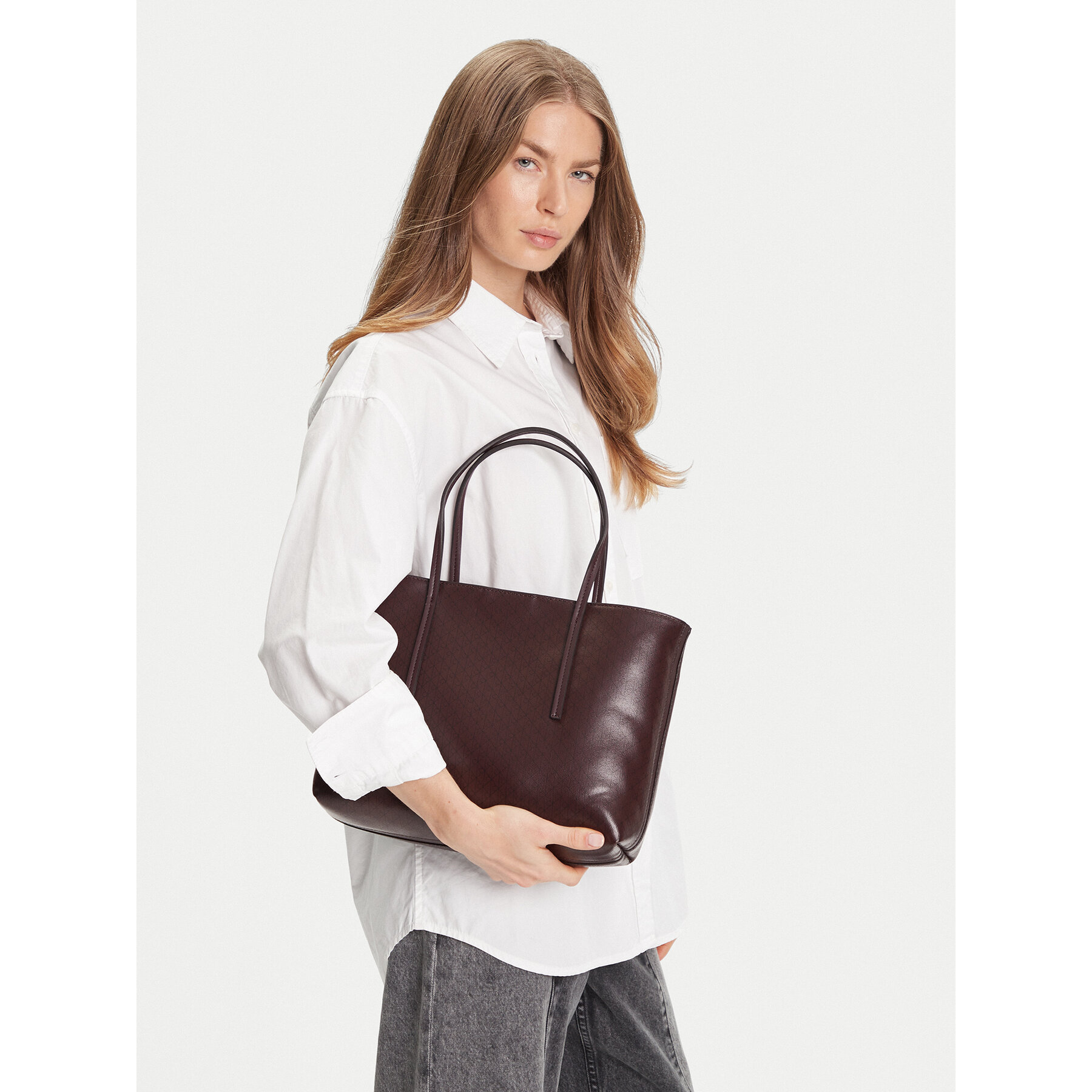 Τσάντα Calvin Klein Emblem Aop Small Tote LV04F3267G Μπορντό