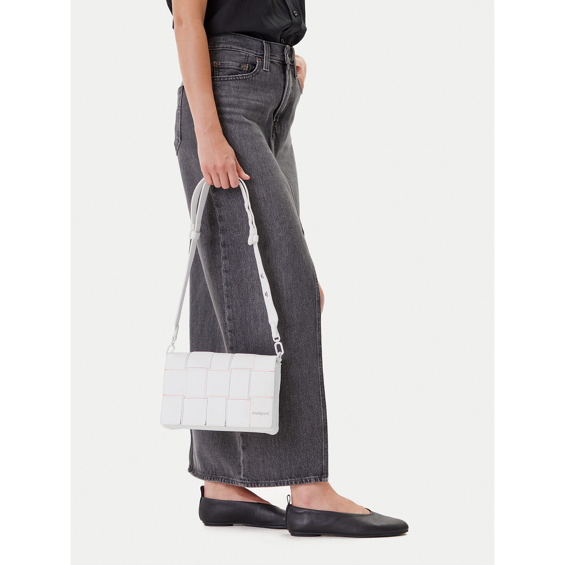 Kabelka Desigual Yoko Blacno 25SAXPAQ Biela