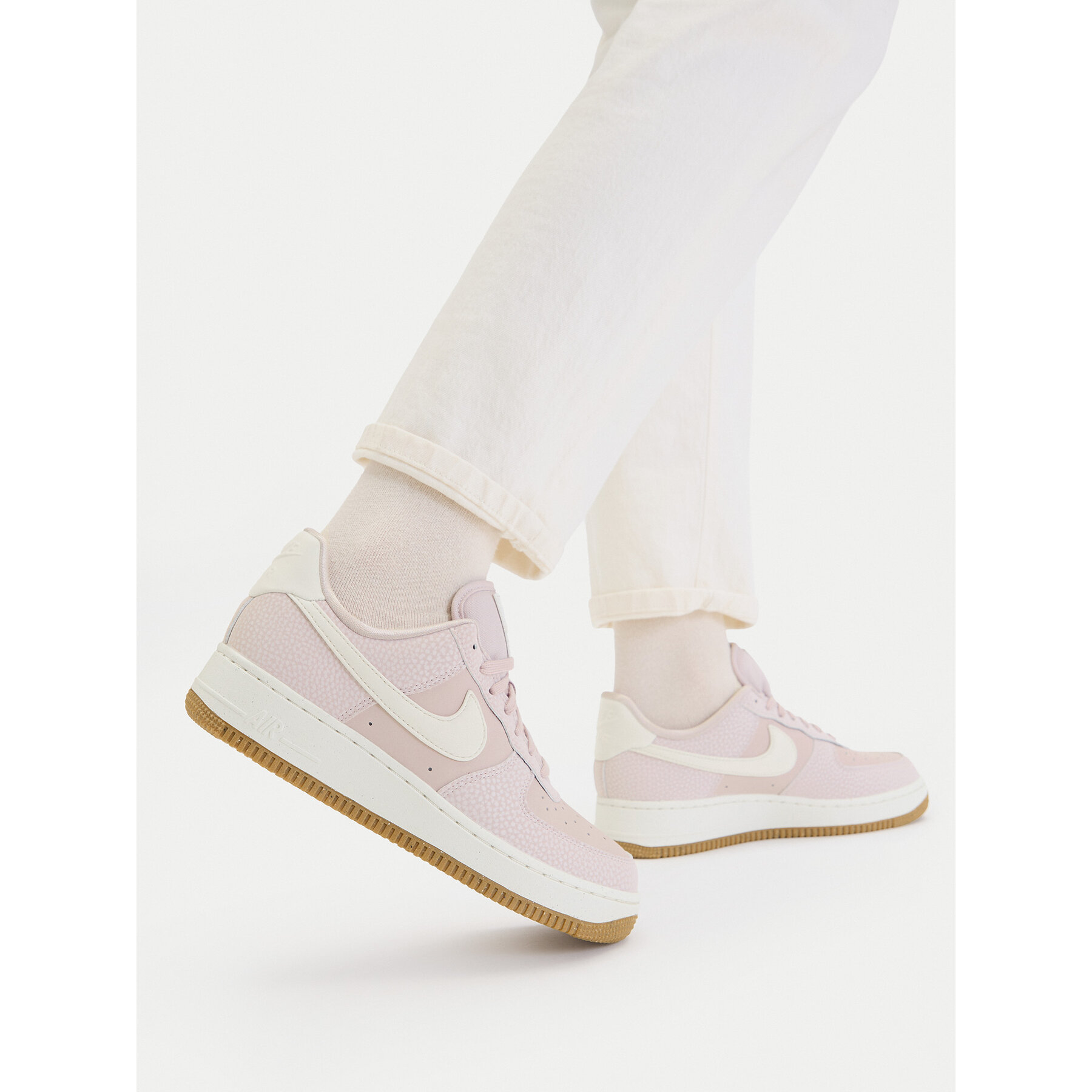 Sneakersy Nike Air Force 1 '07 Nn FN6326 001 Fialová