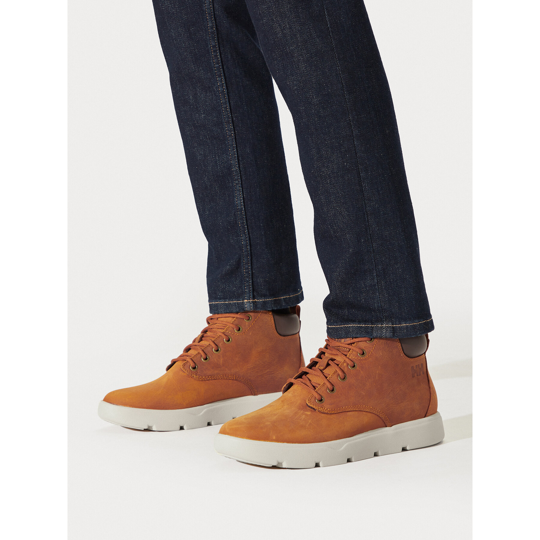 Trekking čevlji Helly Hansen Pinehurst 11738_725 Rjava