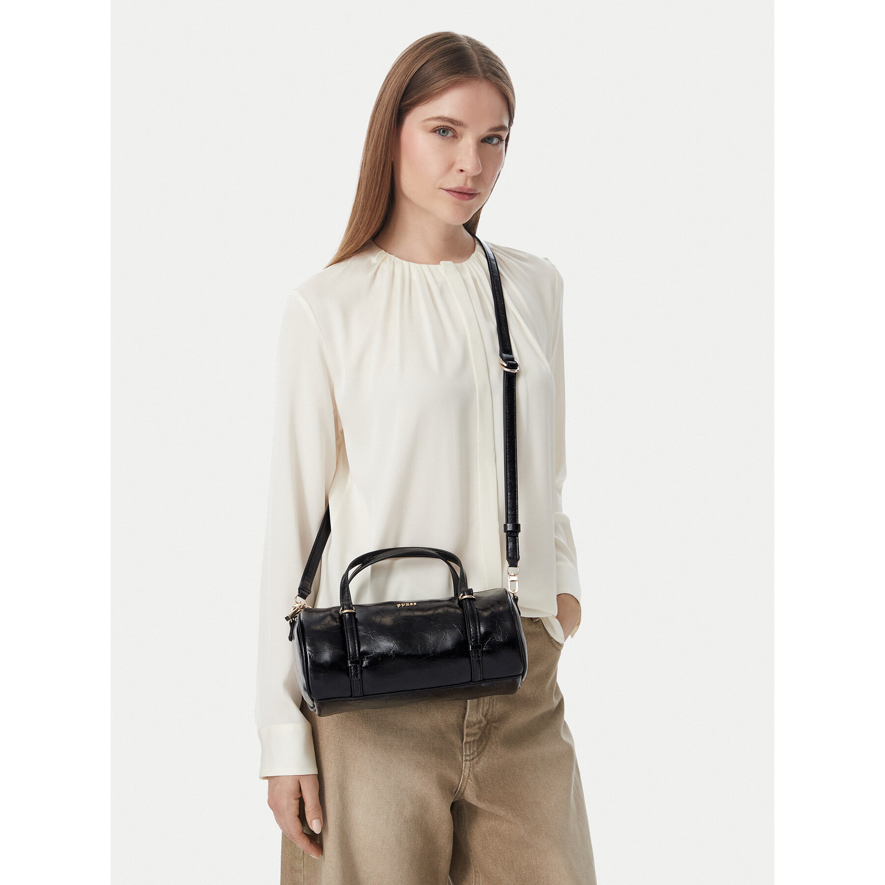 Geantă Guess Taylor Mini HWTG23 25760 Negru