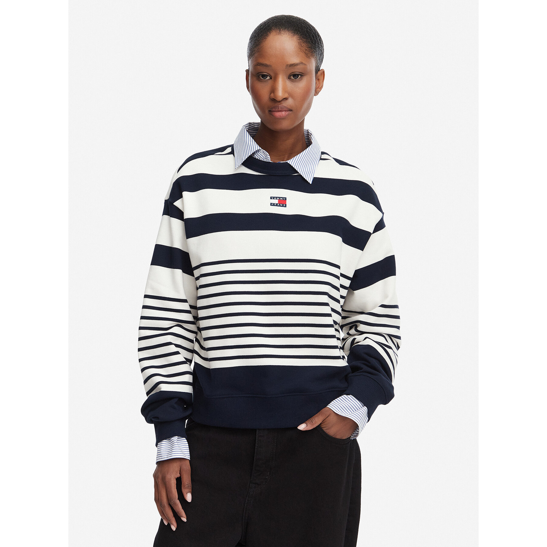 Tommy Jeans Sweatshirt DW0DW22824 Dunkelblau Regular Fit