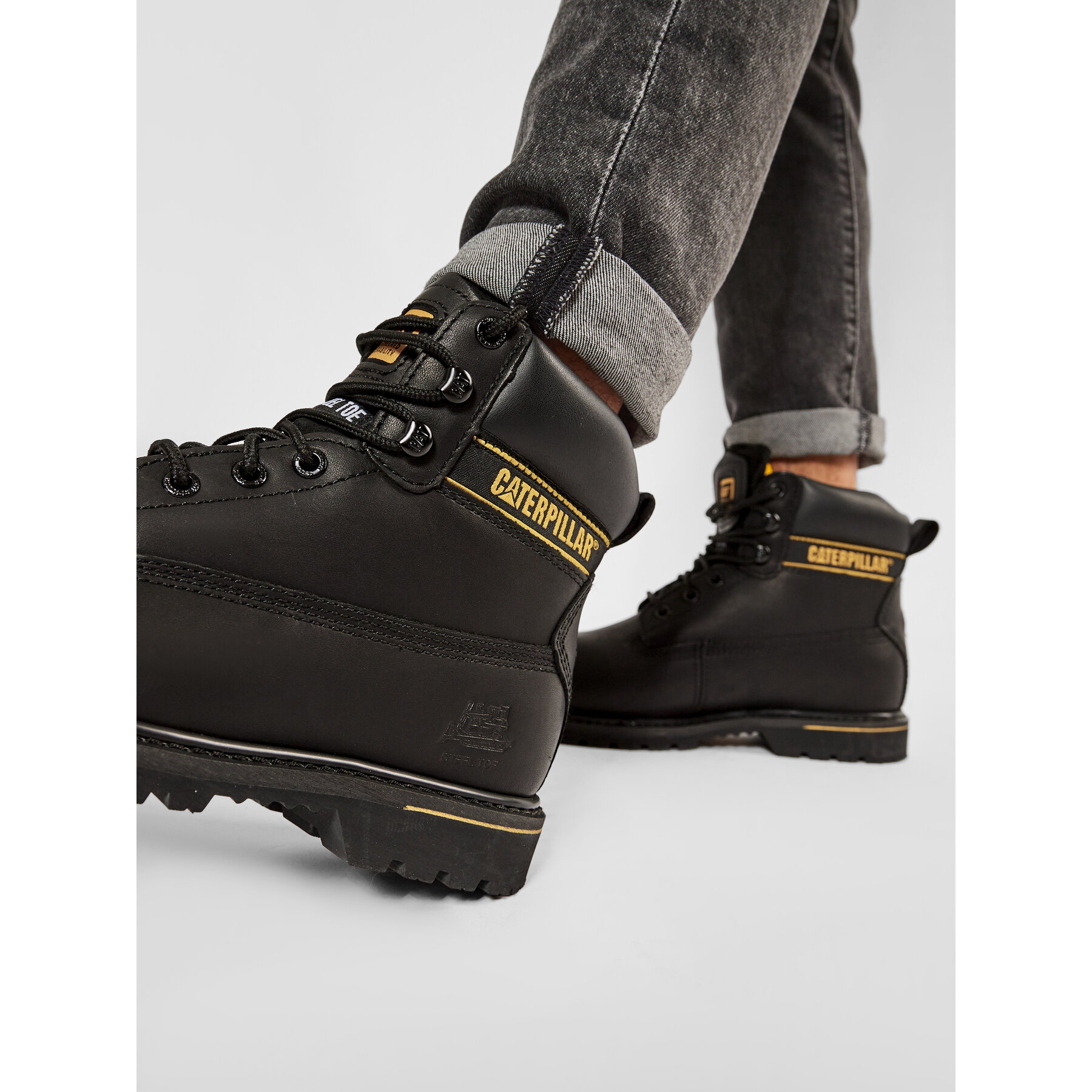 Trappers CAT Footwear Holton St P708030 Negru