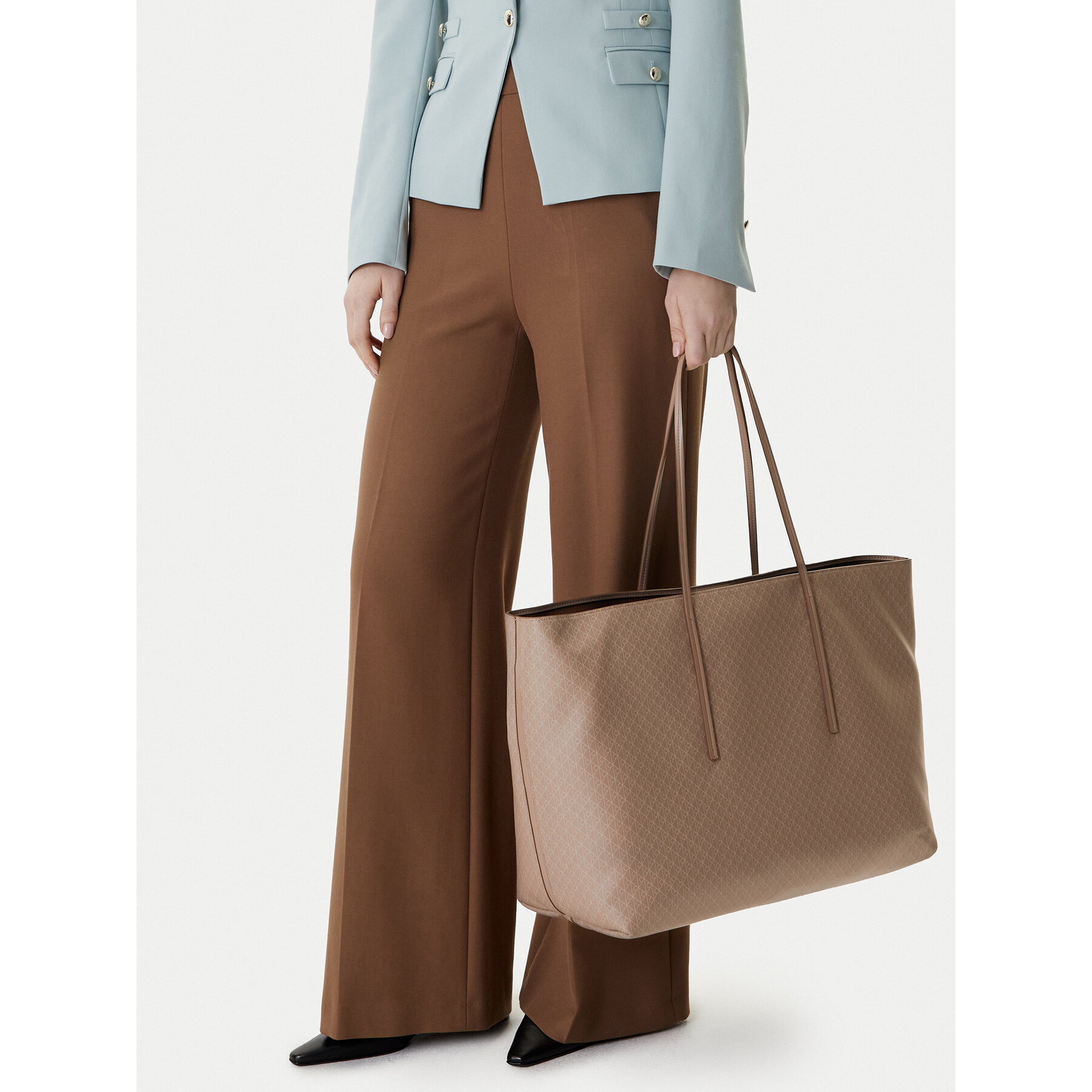 Дамска чанта Calvin Klein Emblem Aop Large Tote W/ Pouch LV04F3364G Бежов