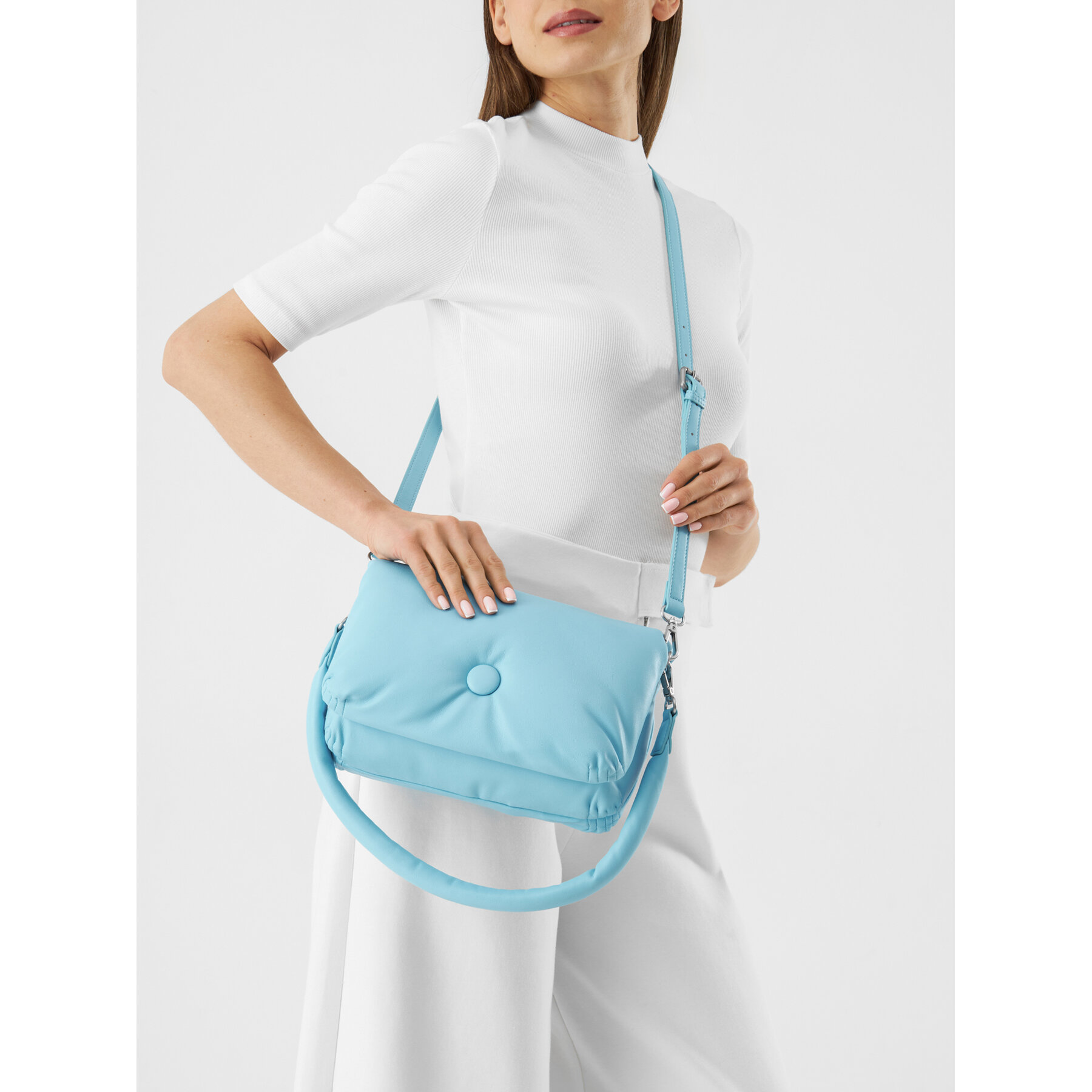 Дамска чанта Gino Rossi MALAGA-CS8624 Светлосиньо